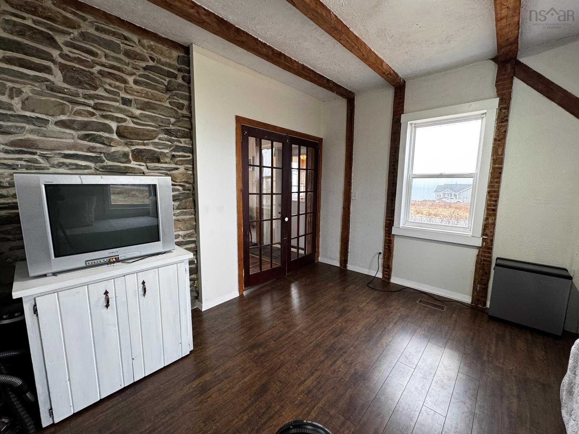 $349,900.00: 1816 Main Shore Road, Yarmouth