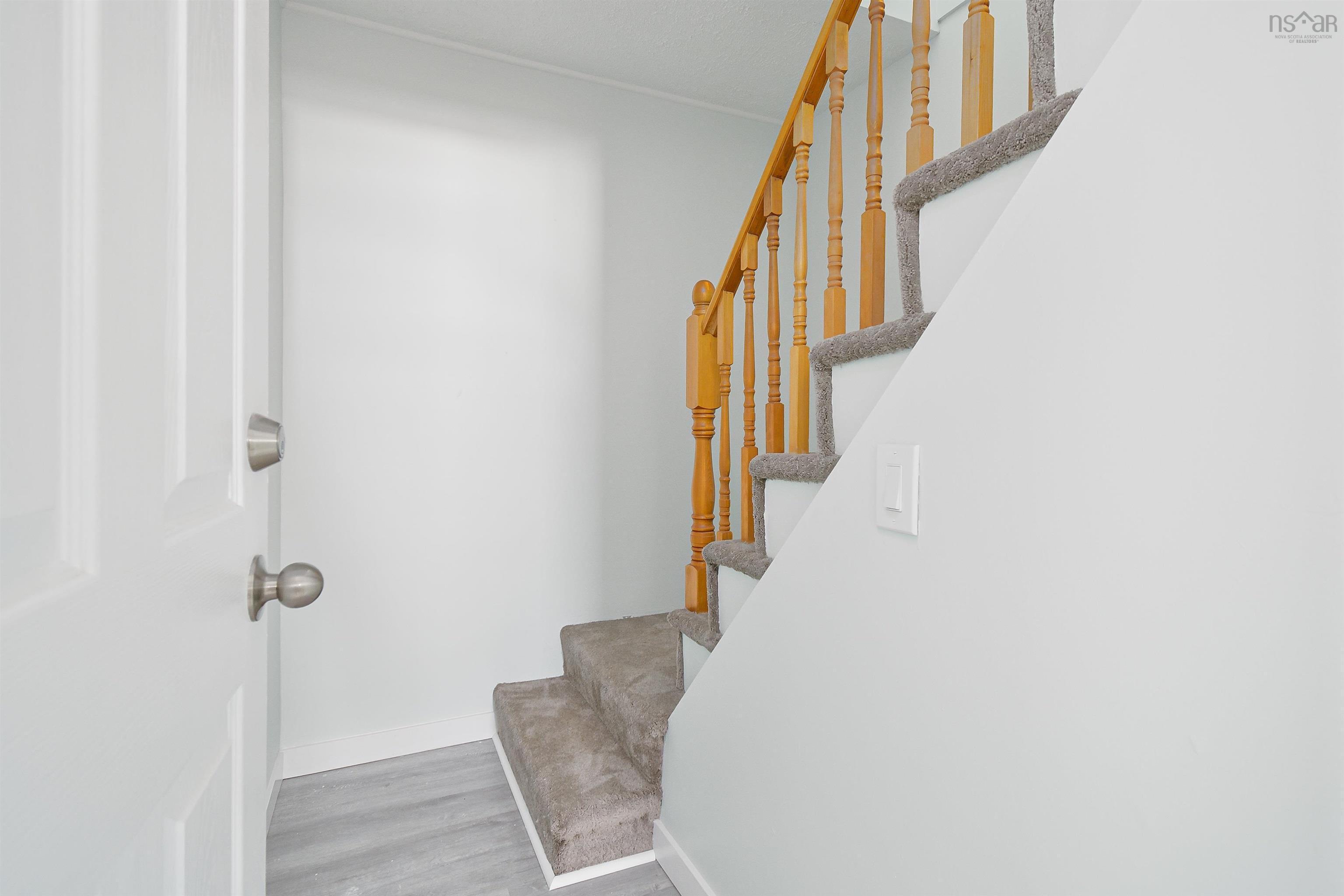$215,000.00: 83 BORDEN Street, Glace Bay