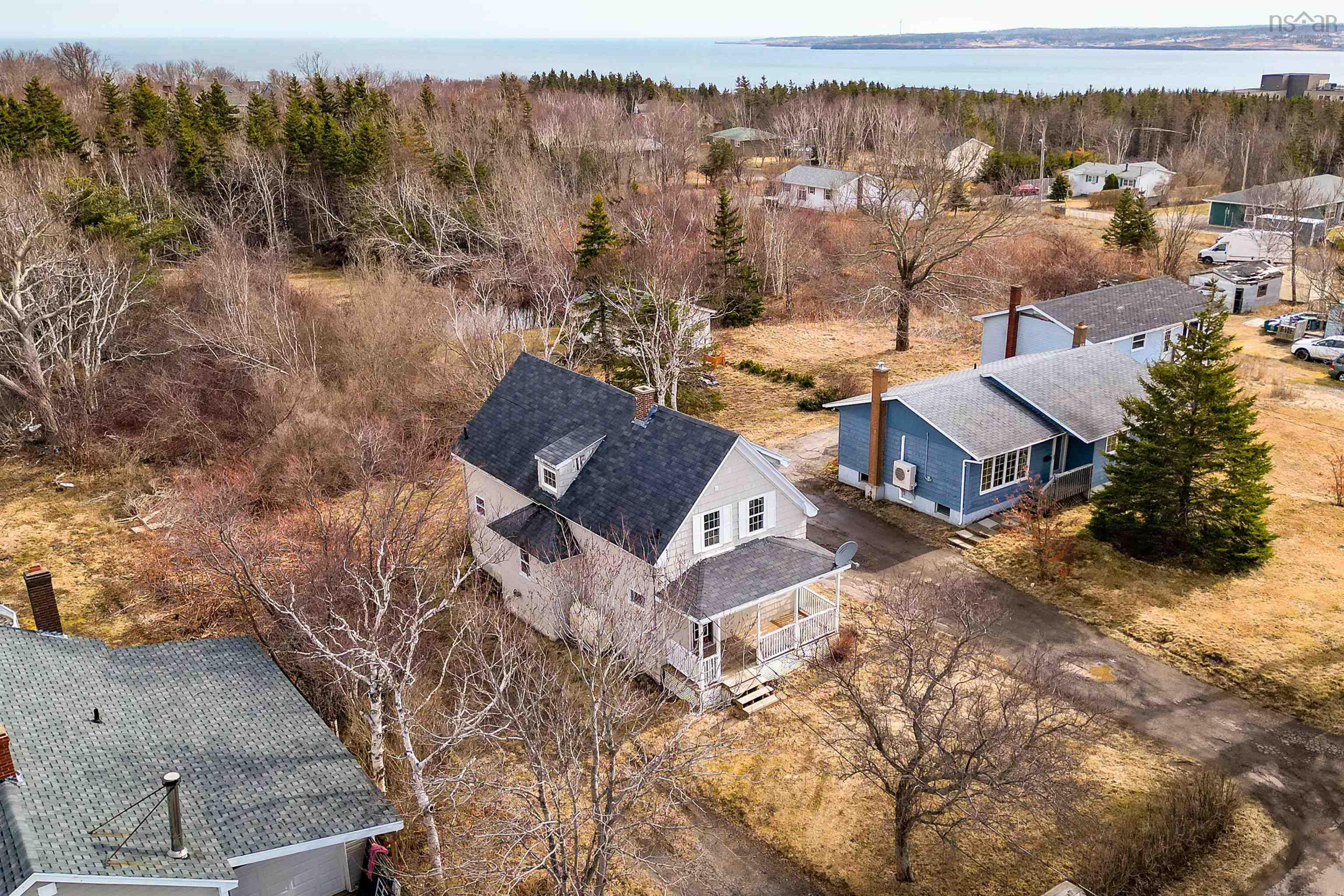 $215,000.00: 83 BORDEN Street, Glace Bay