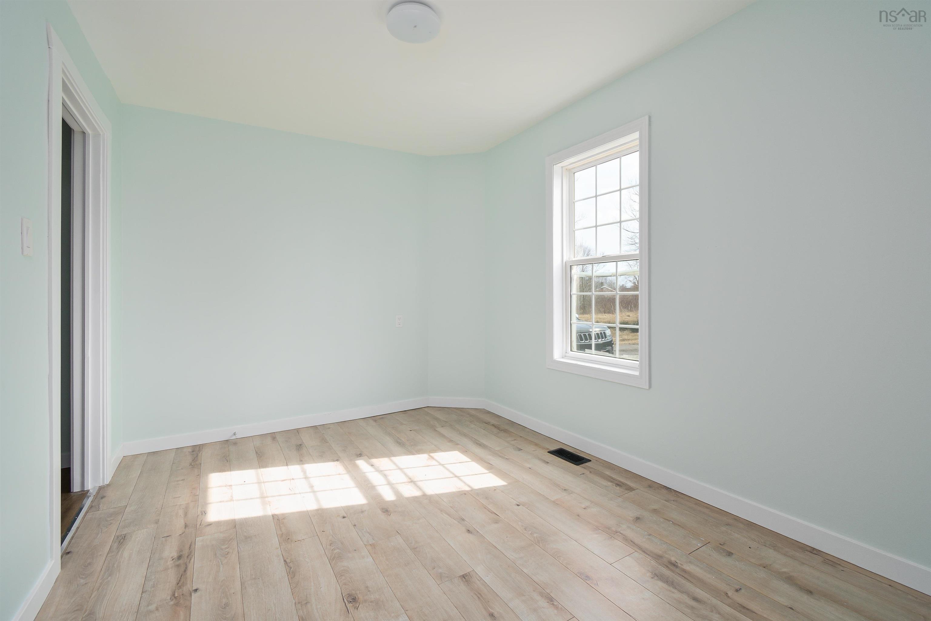$215,000.00: 83 BORDEN Street, Glace Bay