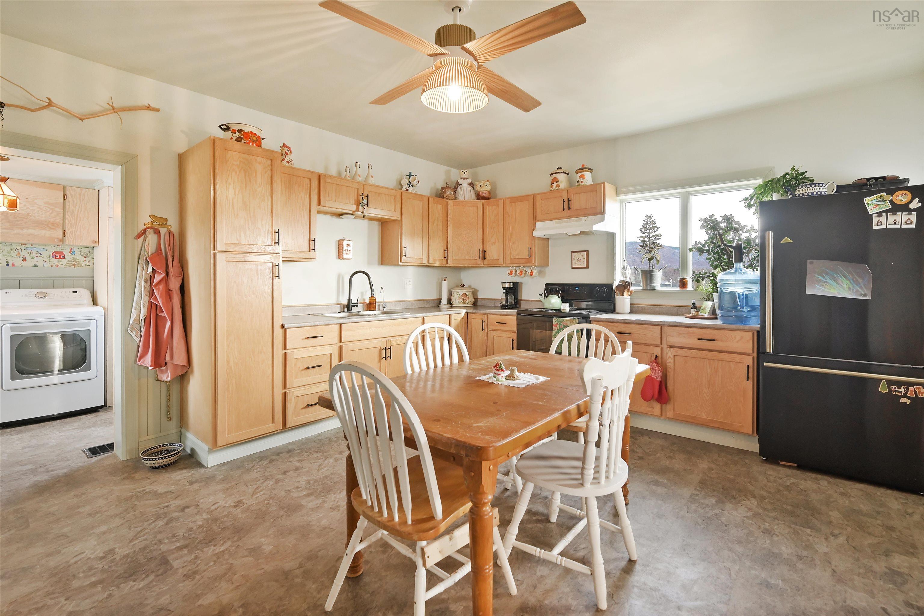 $289,000.00: 14272 Cabot Trail, Chéticamp