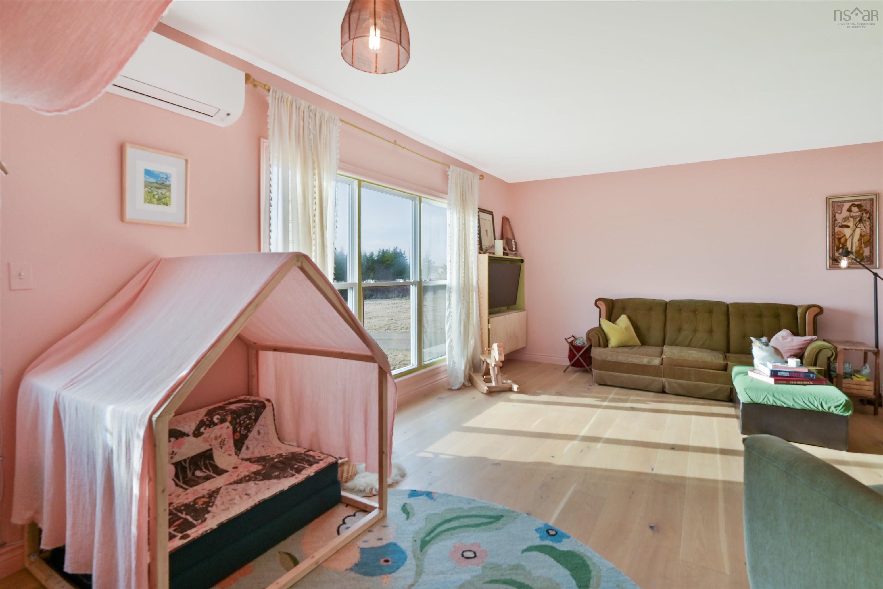 $289,000.00: 14272 Cabot Trail, Chéticamp