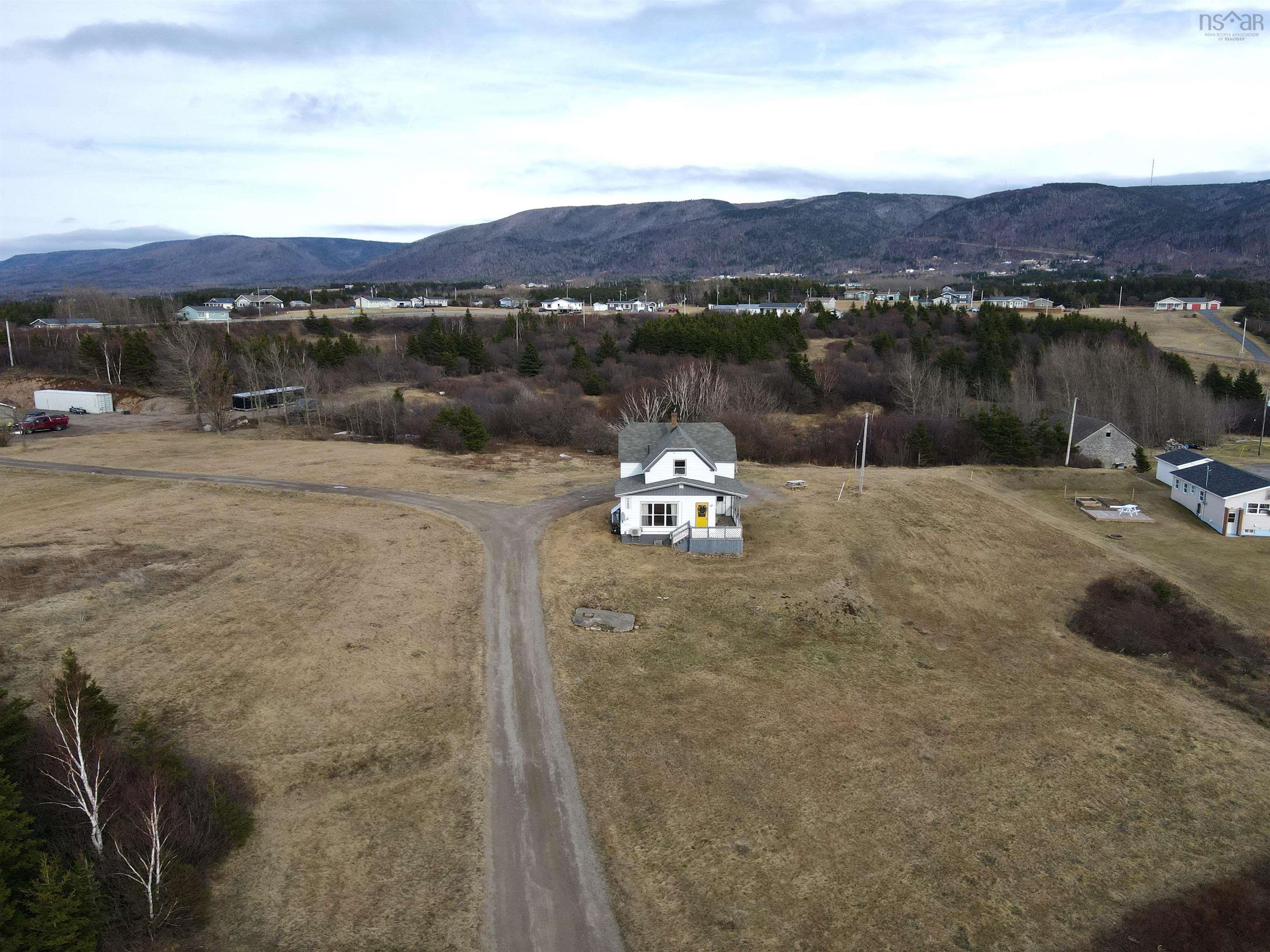 $289,000.00: 14272 Cabot Trail, Chéticamp