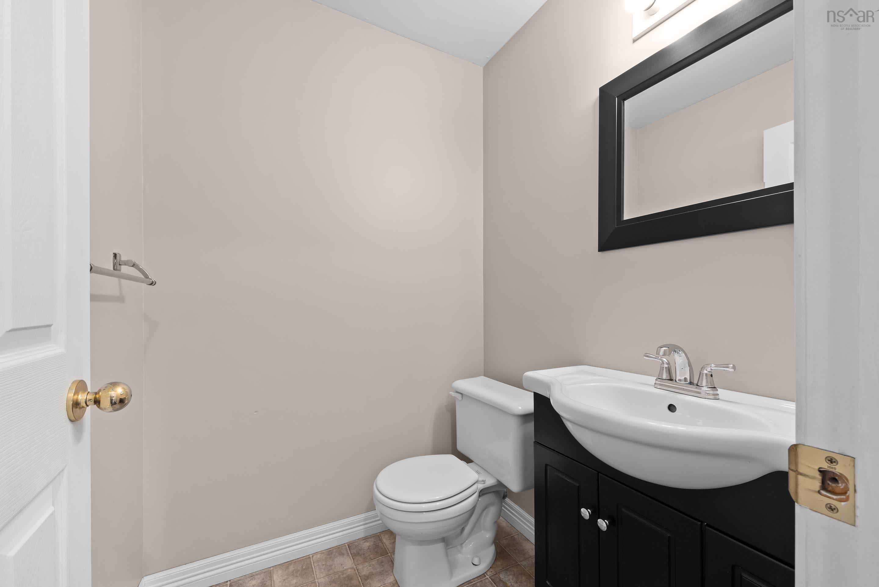 $399,900.00: 18 Peter Court, Eastern Passage