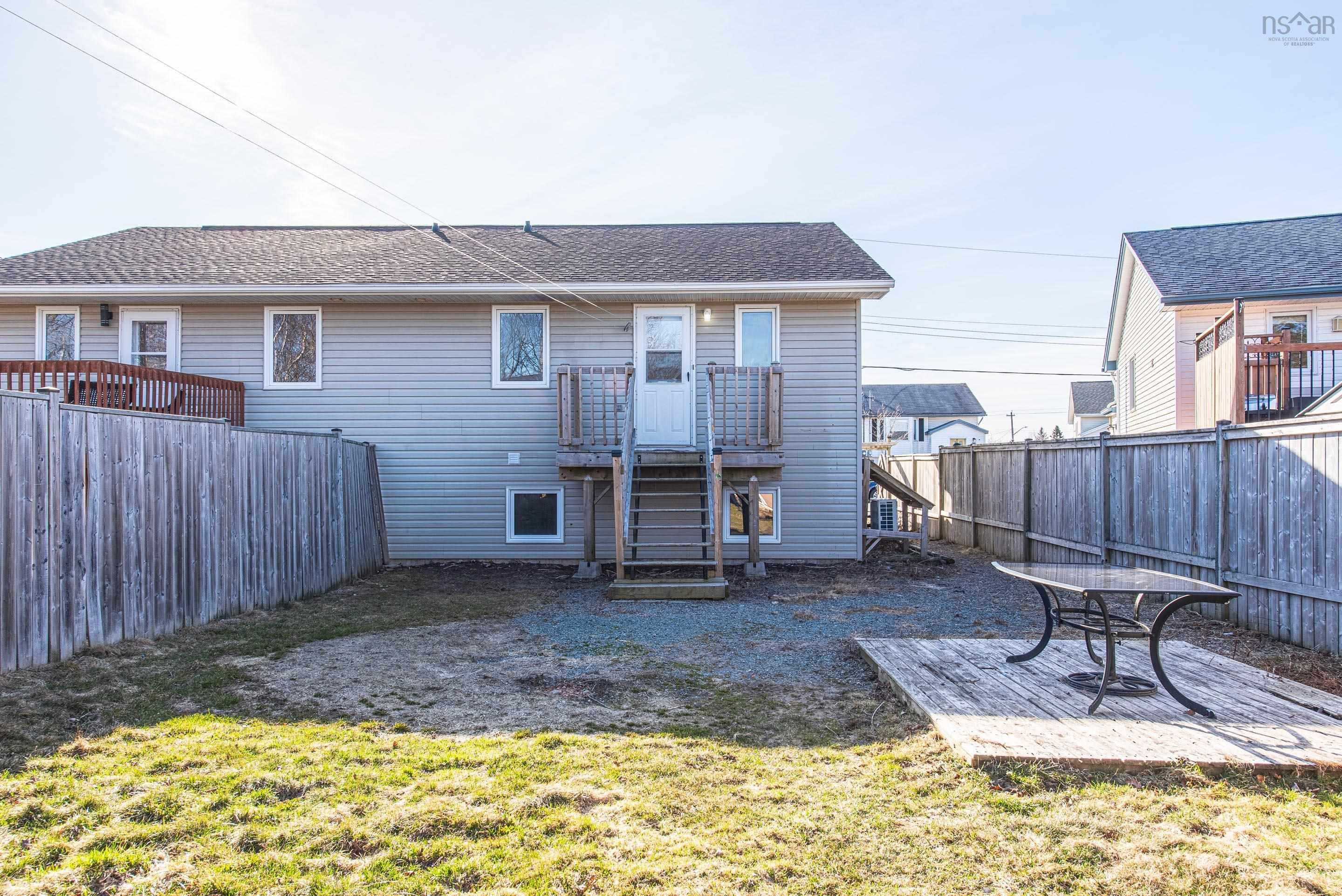 $399,900.00: 18 Peter Court, Eastern Passage