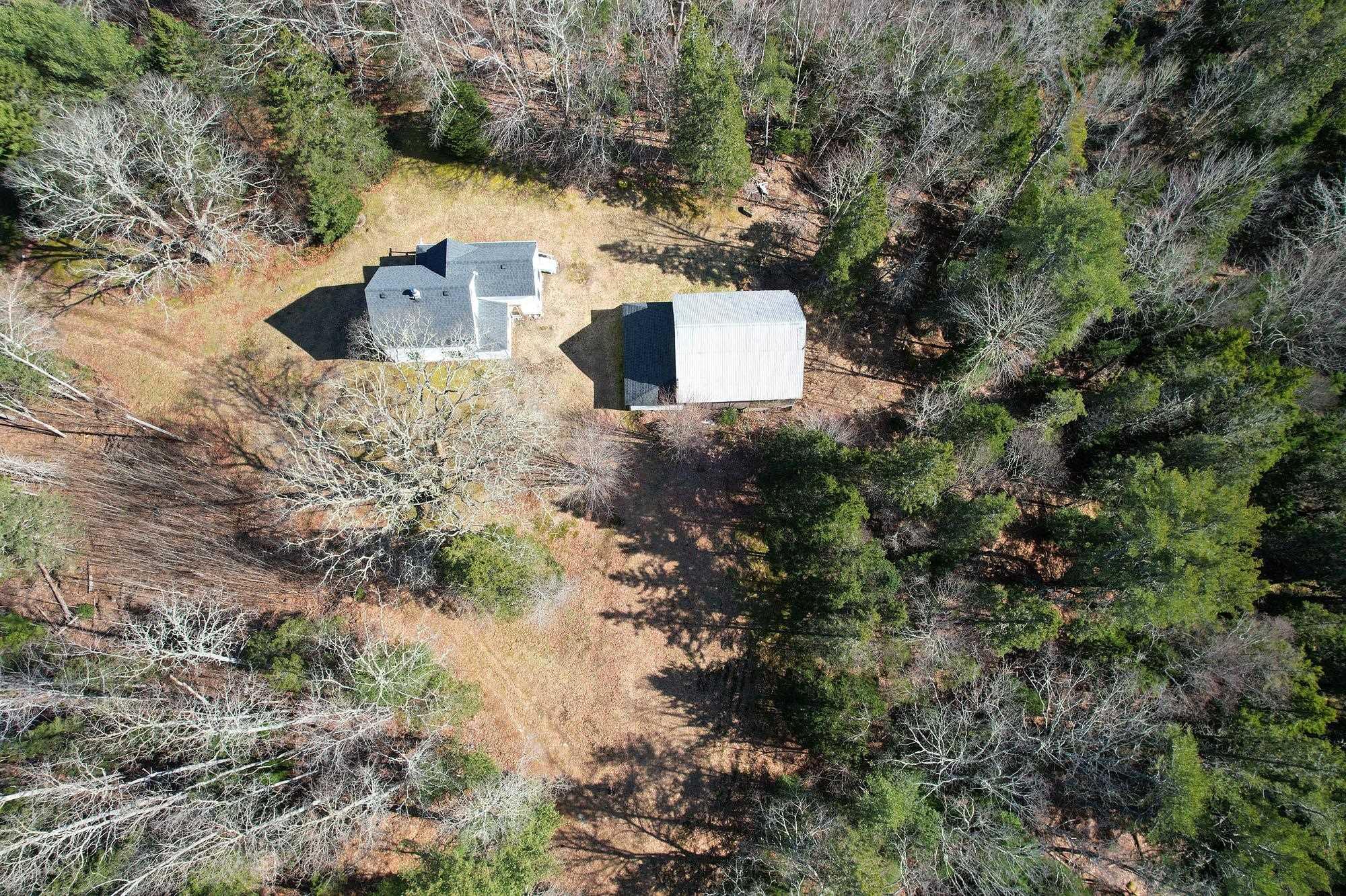$325,000.00: 7719 Highway 8, Graywood