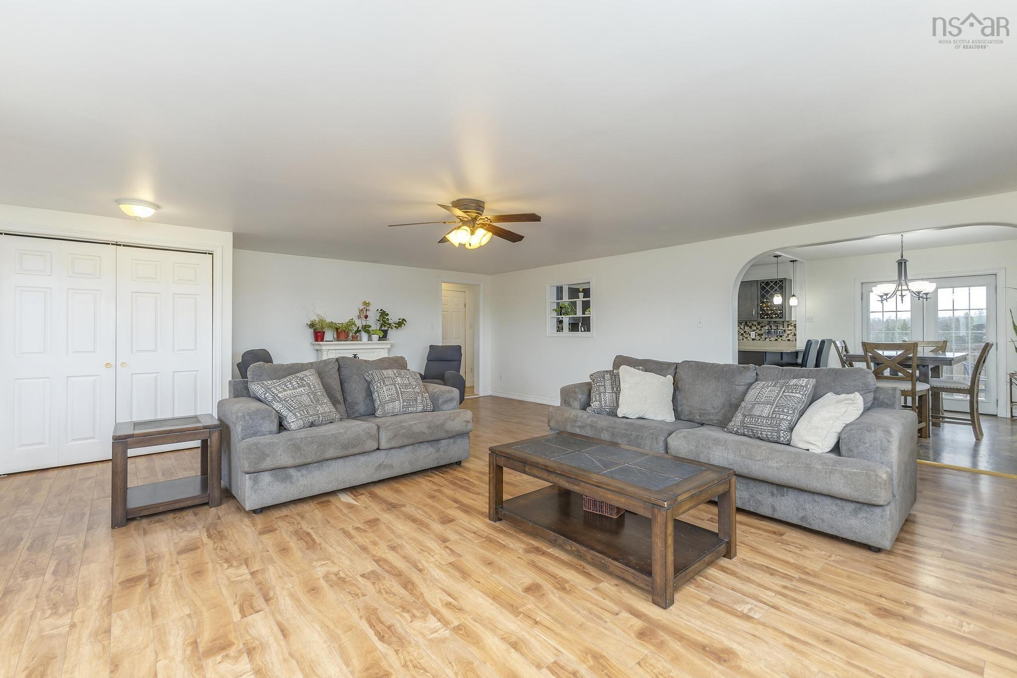 $439,000.00: 6950 Highway 215, Bramber