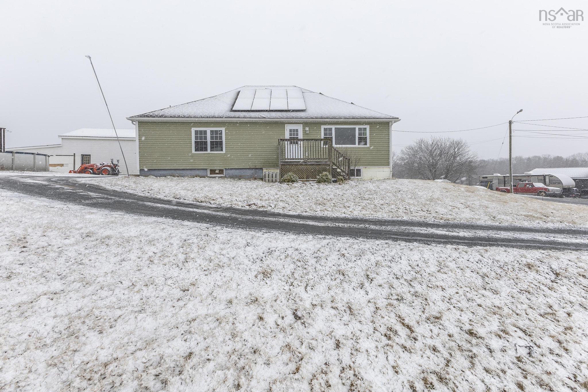 $439,000.00: 6950 Highway 215, Bramber