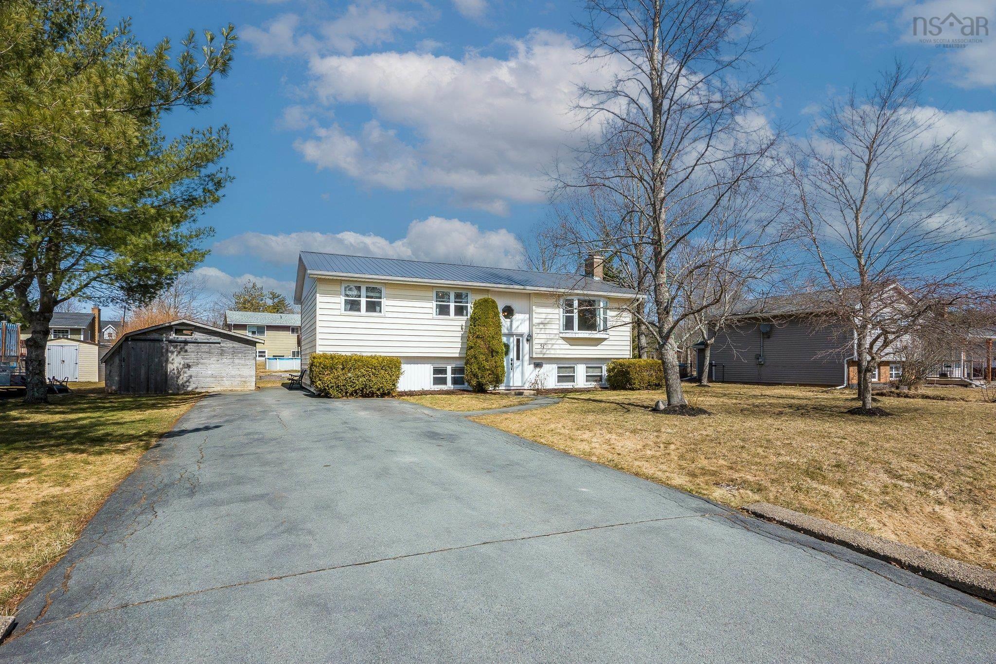 $549,900.00: 5 Heather Lane, Enfield