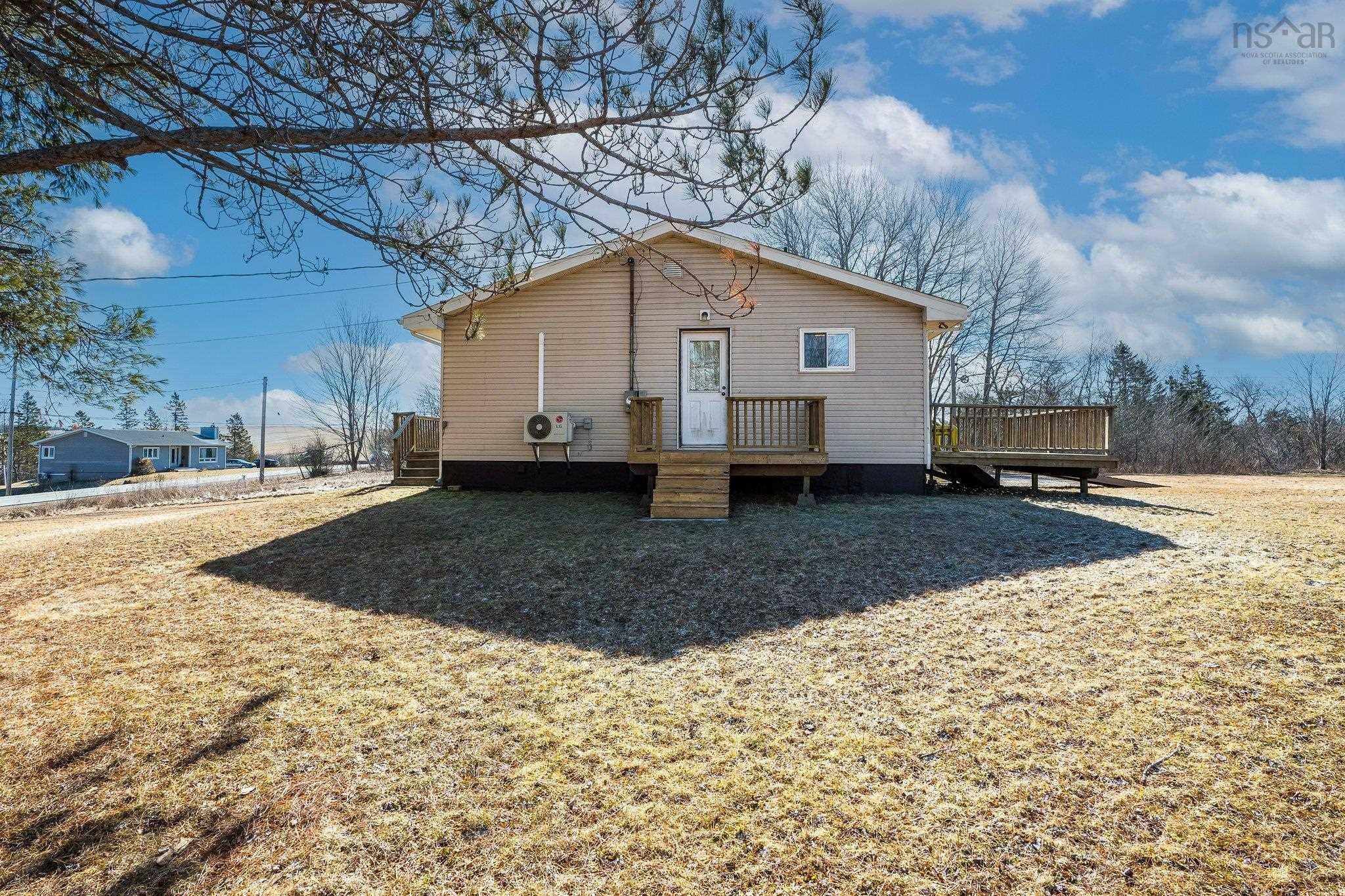 $349,900.00: 3674 Indian Road, Mill Village