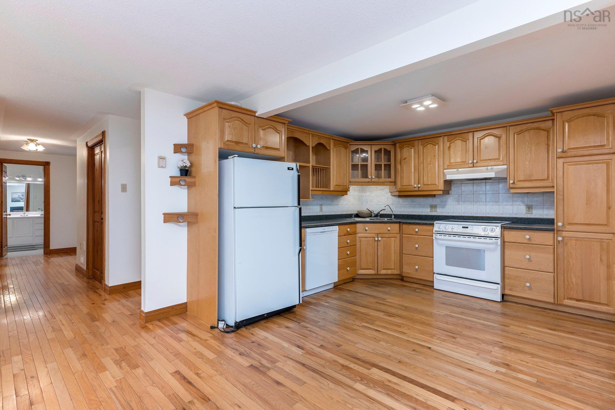 $799,900.00: 252 Howe Avenue, Fall River
