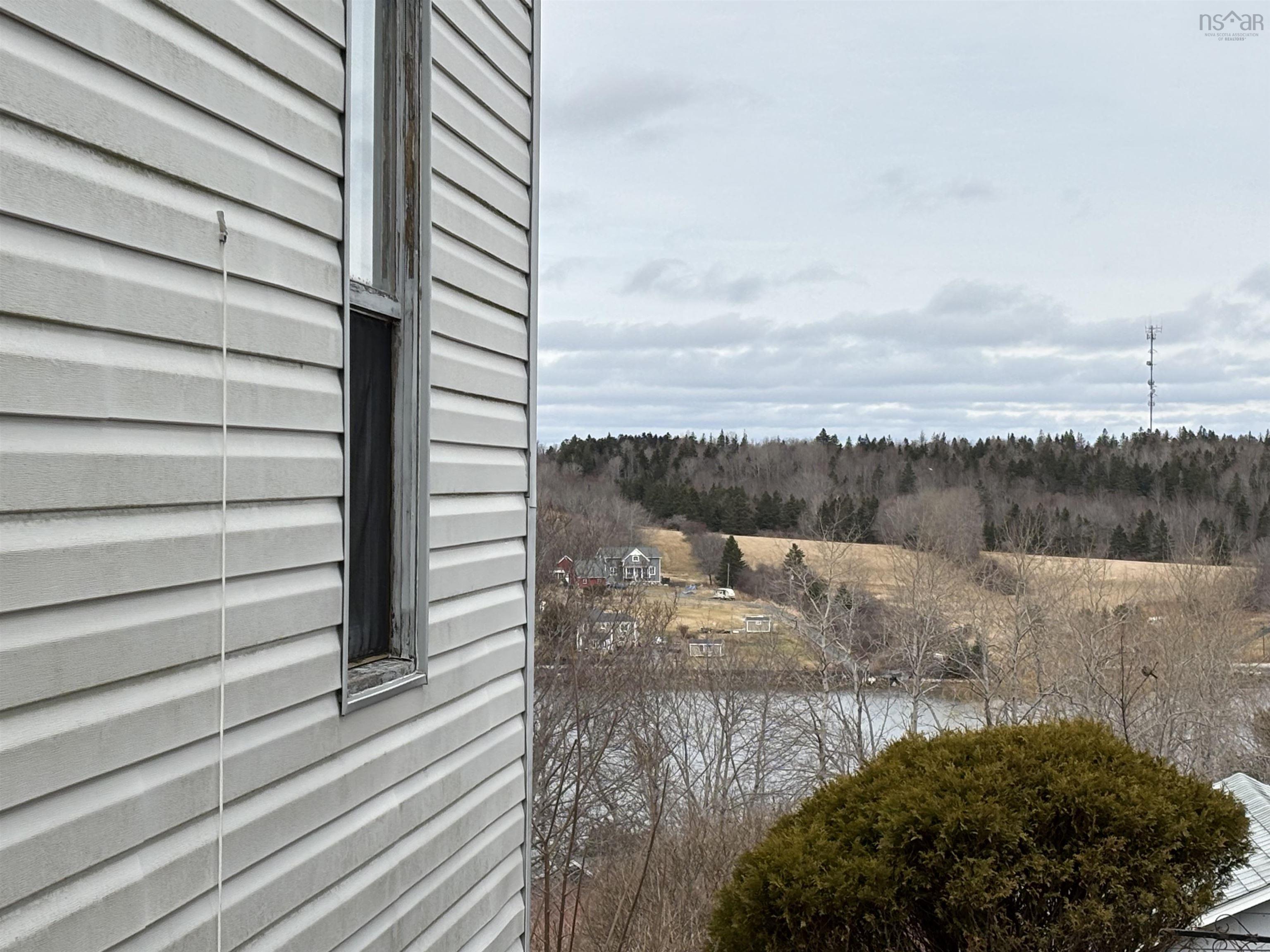 $375,000.00: 195 Lawrence Street, Lunenburg