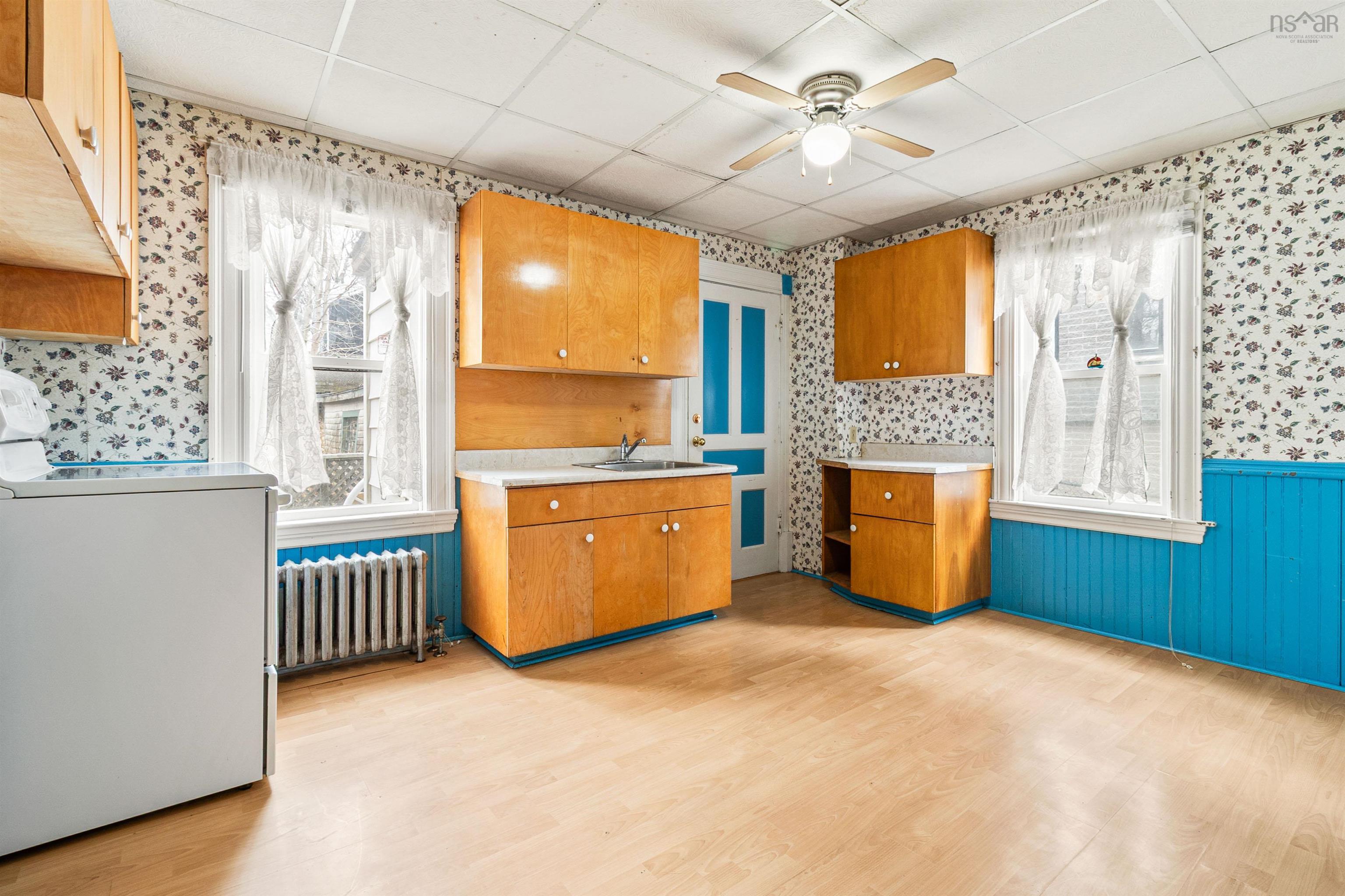 $850,000.00: 2746 Gladstone Street, Halifax