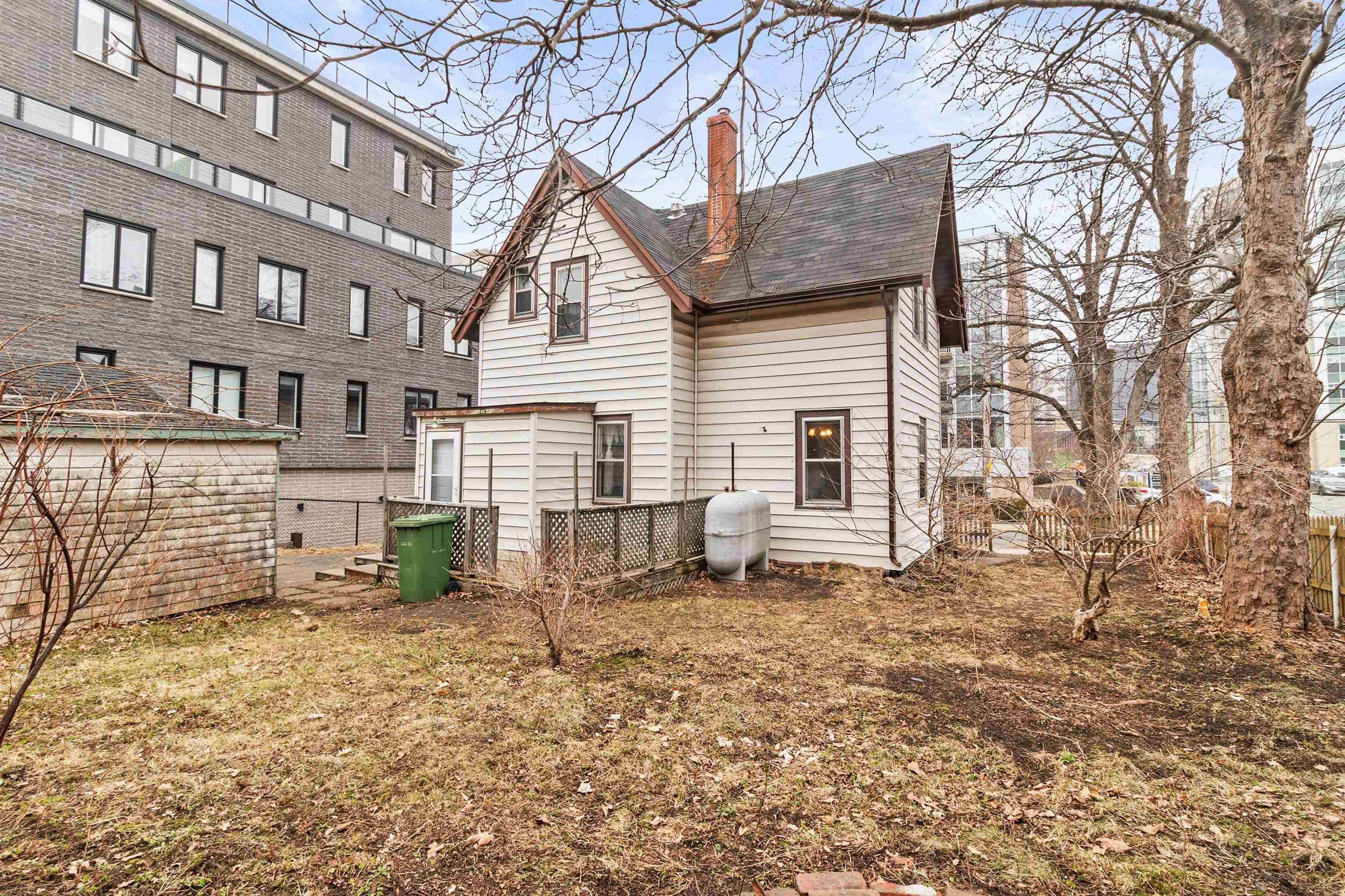 $850,000.00: 2746 Gladstone Street, Halifax