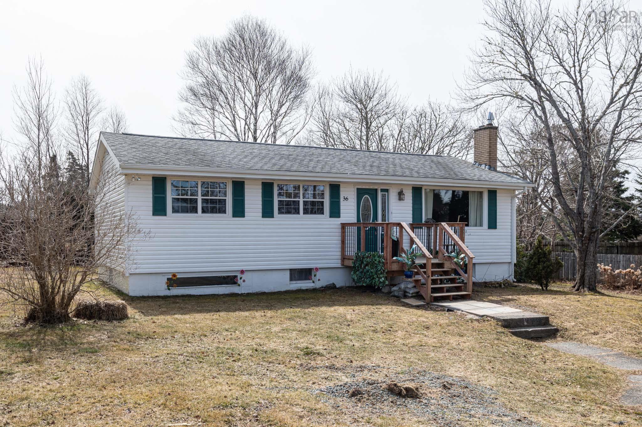 $484,900.00: 36 Meadowview Drive, Porters Lake