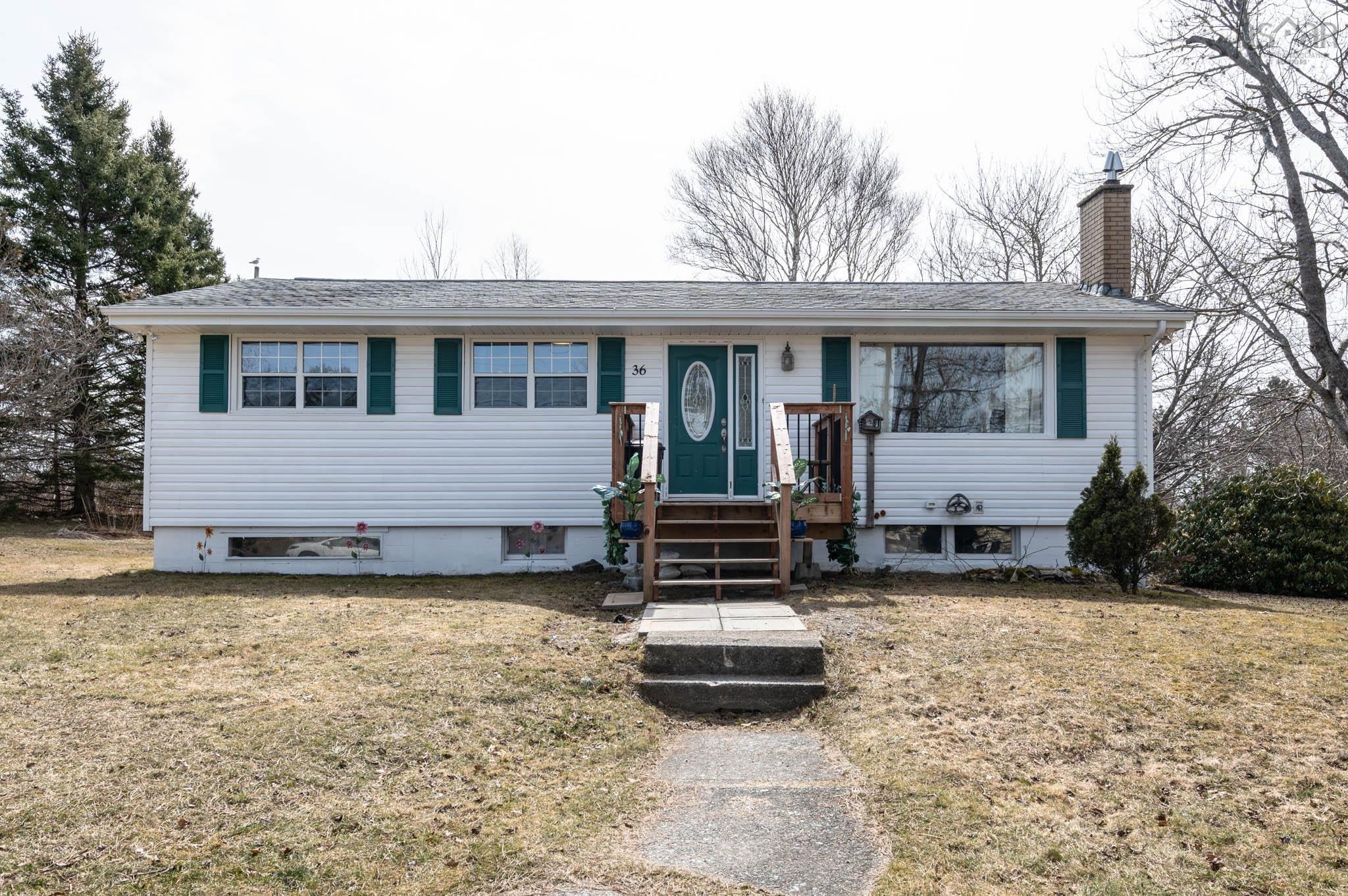 $484,900.00: 36 Meadowview Drive, Porters Lake