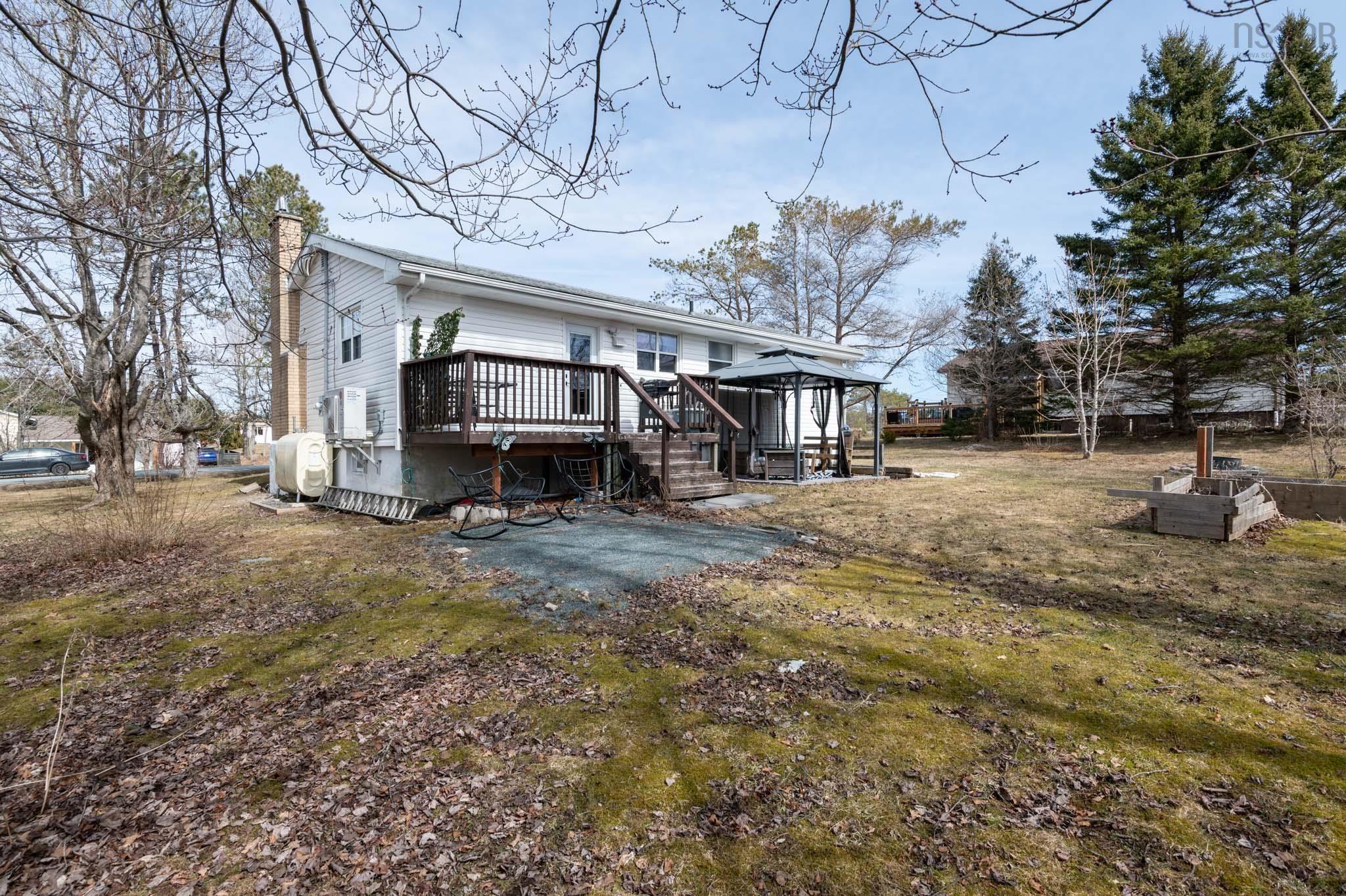 $484,900.00: 36 Meadowview Drive, Porters Lake