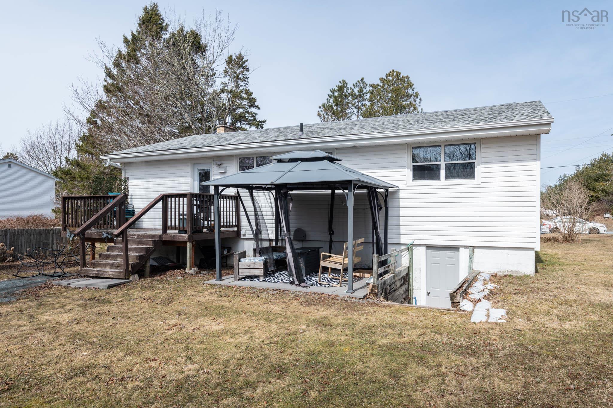 $484,900.00: 36 Meadowview Drive, Porters Lake