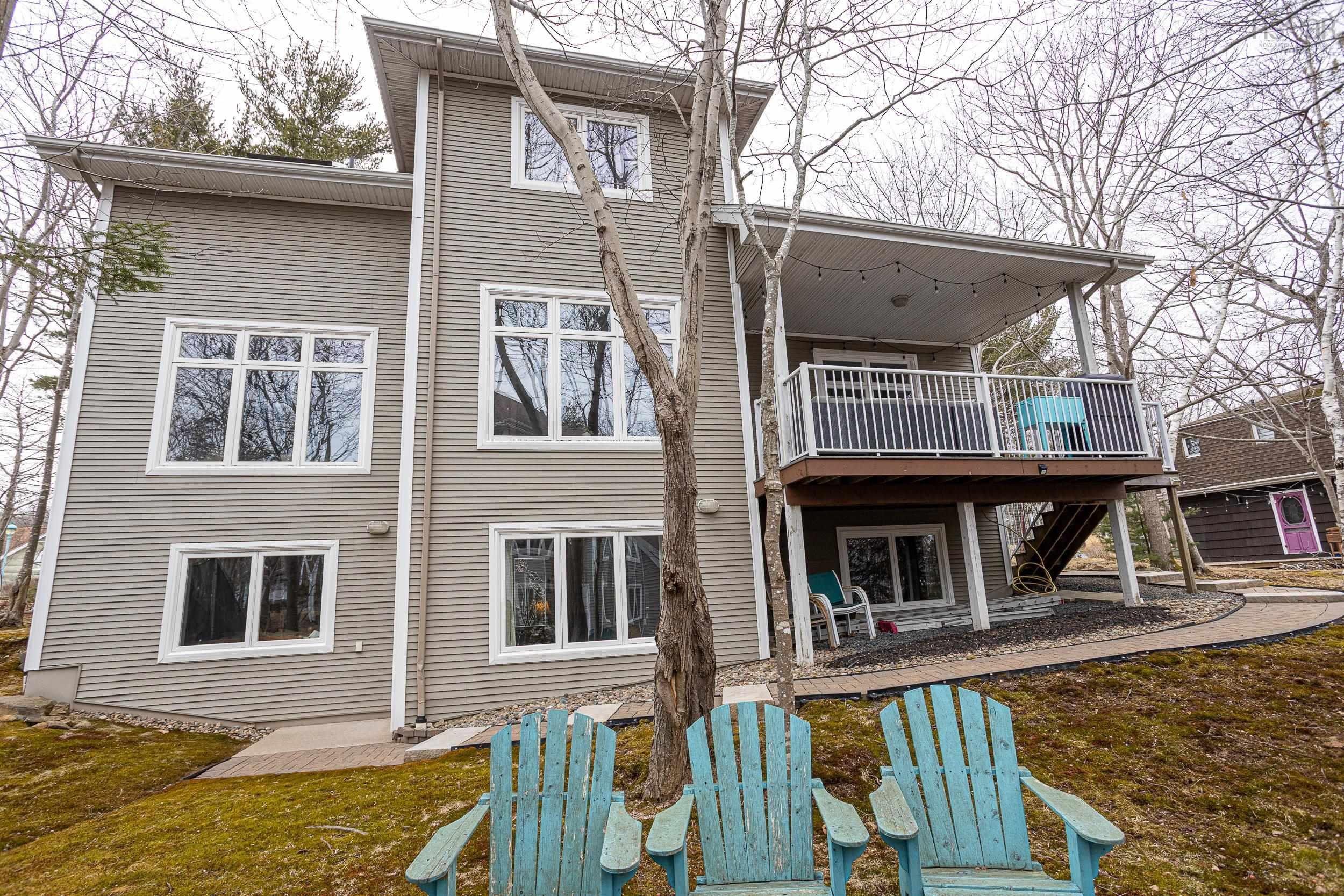 $1,050,000.00: 15 Dunniker Road, Halifax