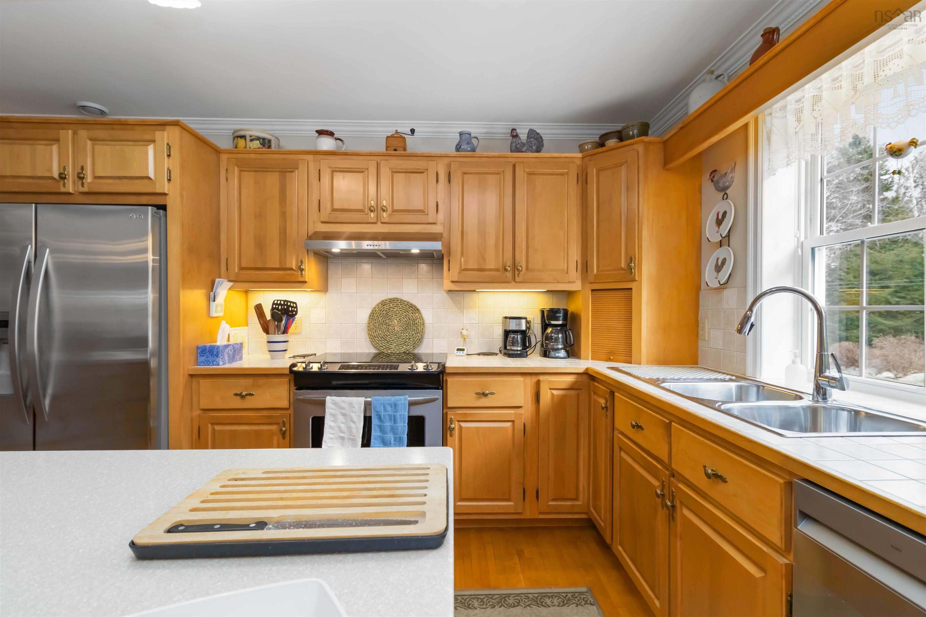 $749,900.00: 7 Canterbury Lane, Fall River