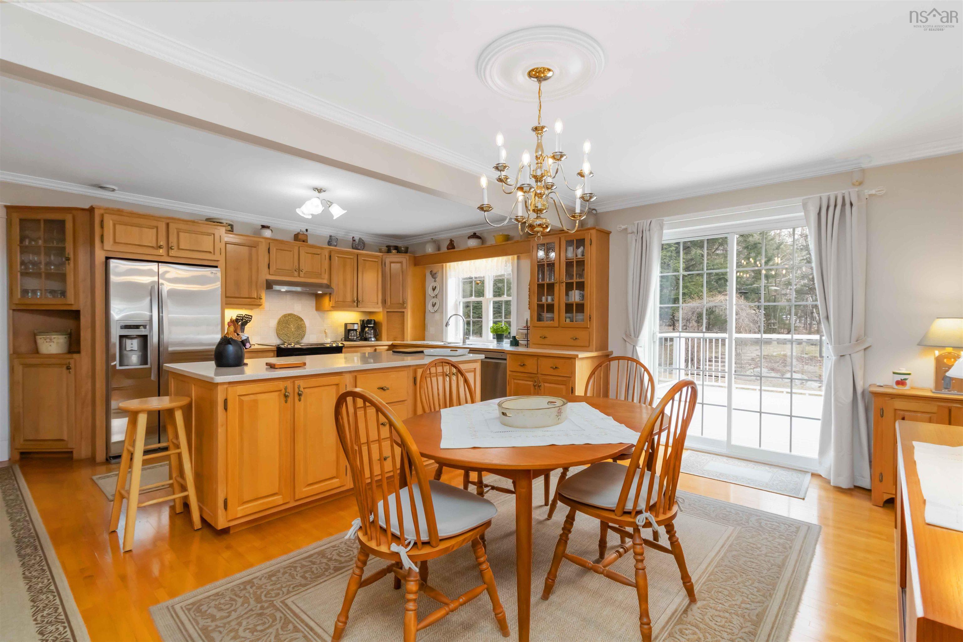 $749,900.00: 7 Canterbury Lane, Fall River
