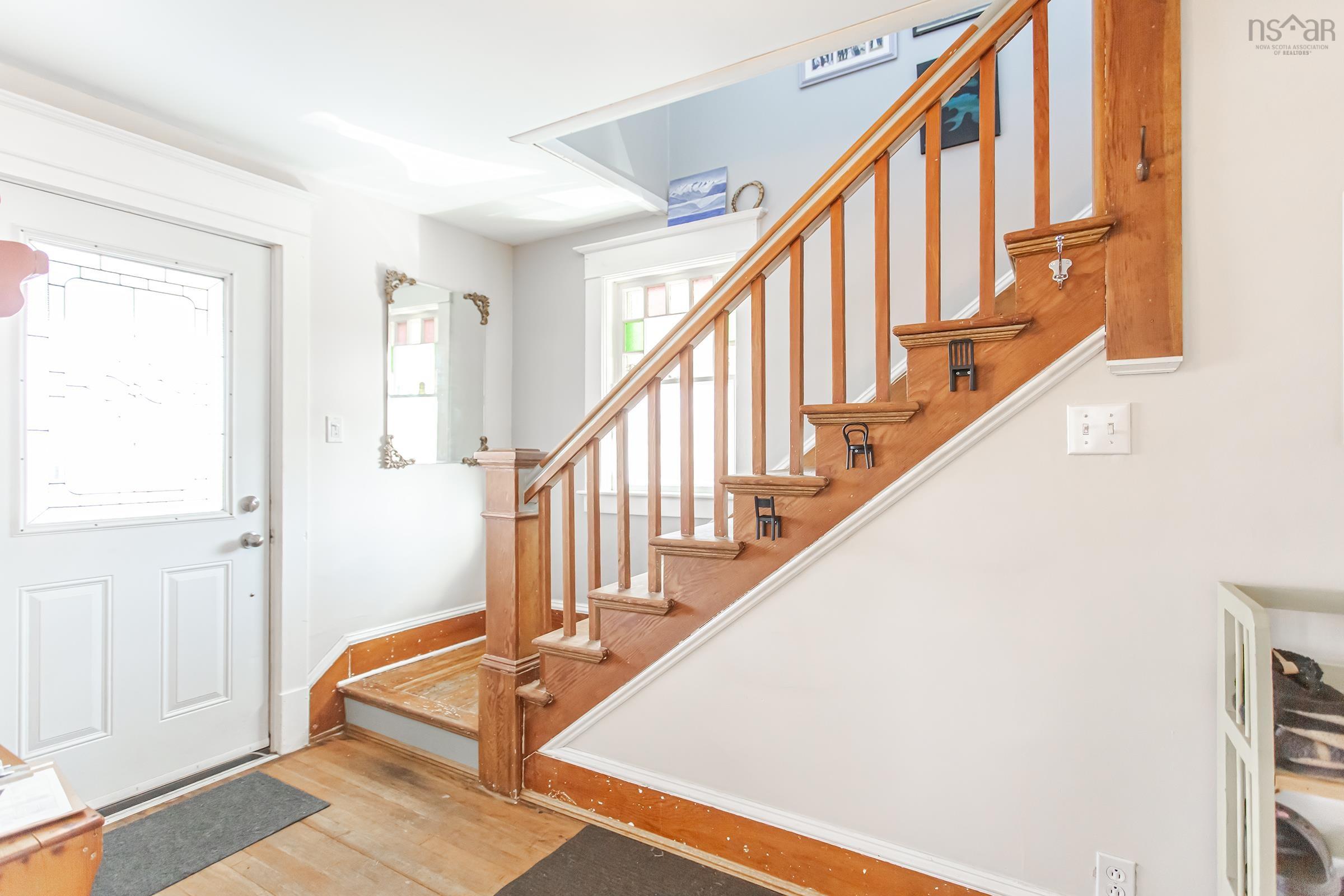 $334,900.00: 8518 Highway 201, Nictaux