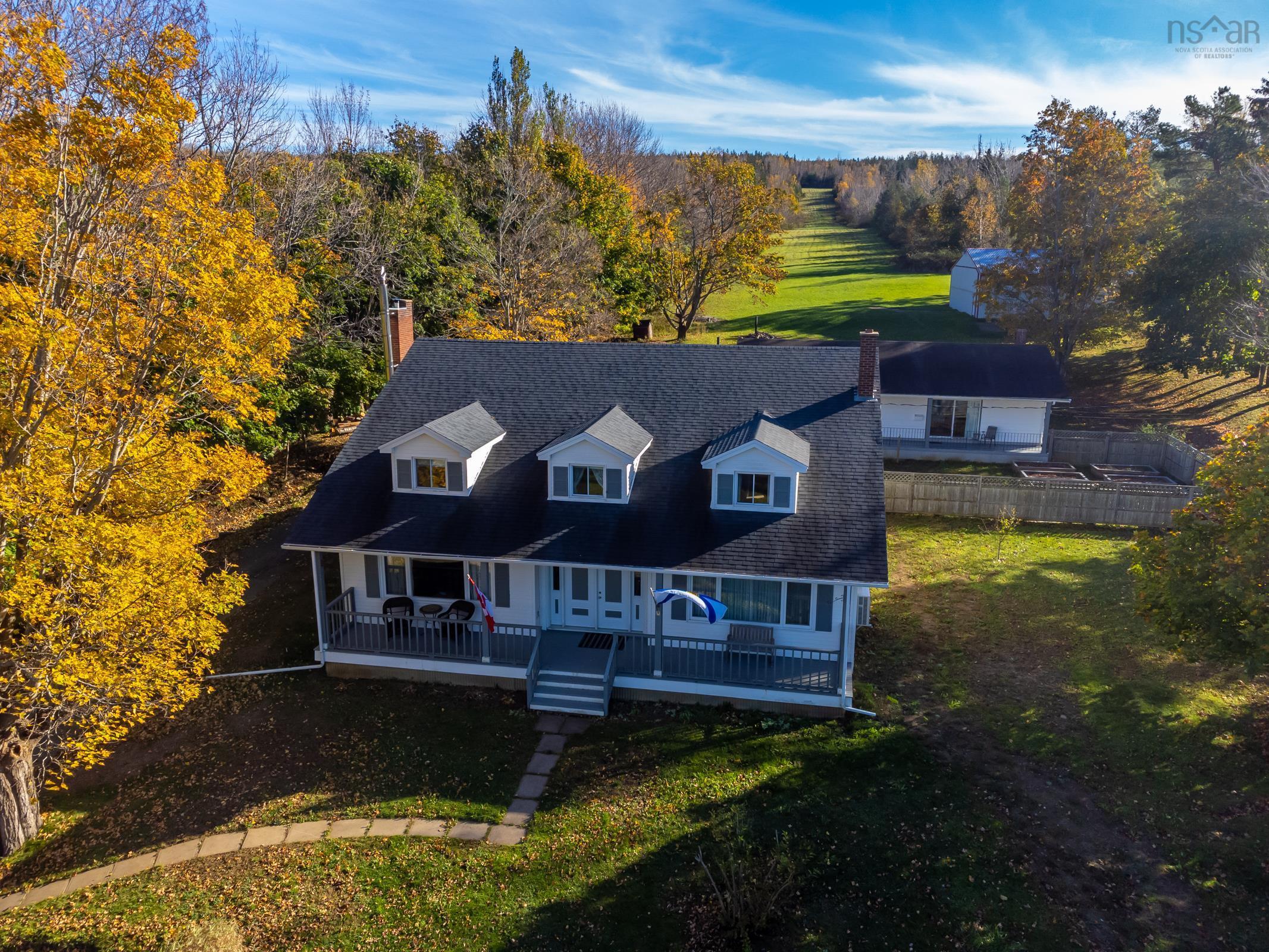 $650,000.00: 428 Highway 1, Deep Brook