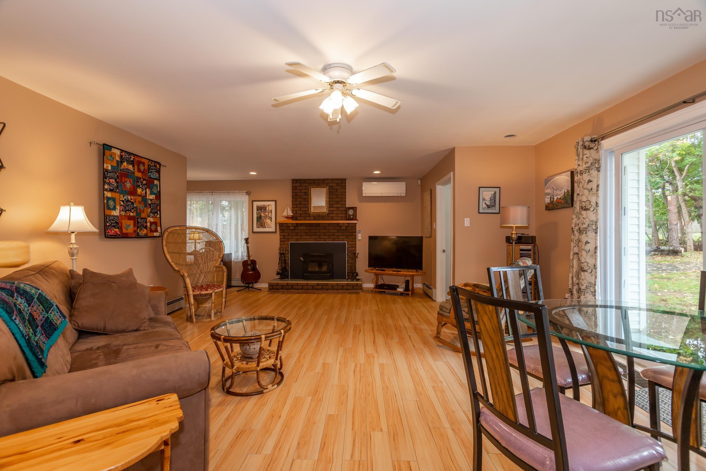 $650,000.00: 428 Highway 1, Deep Brook