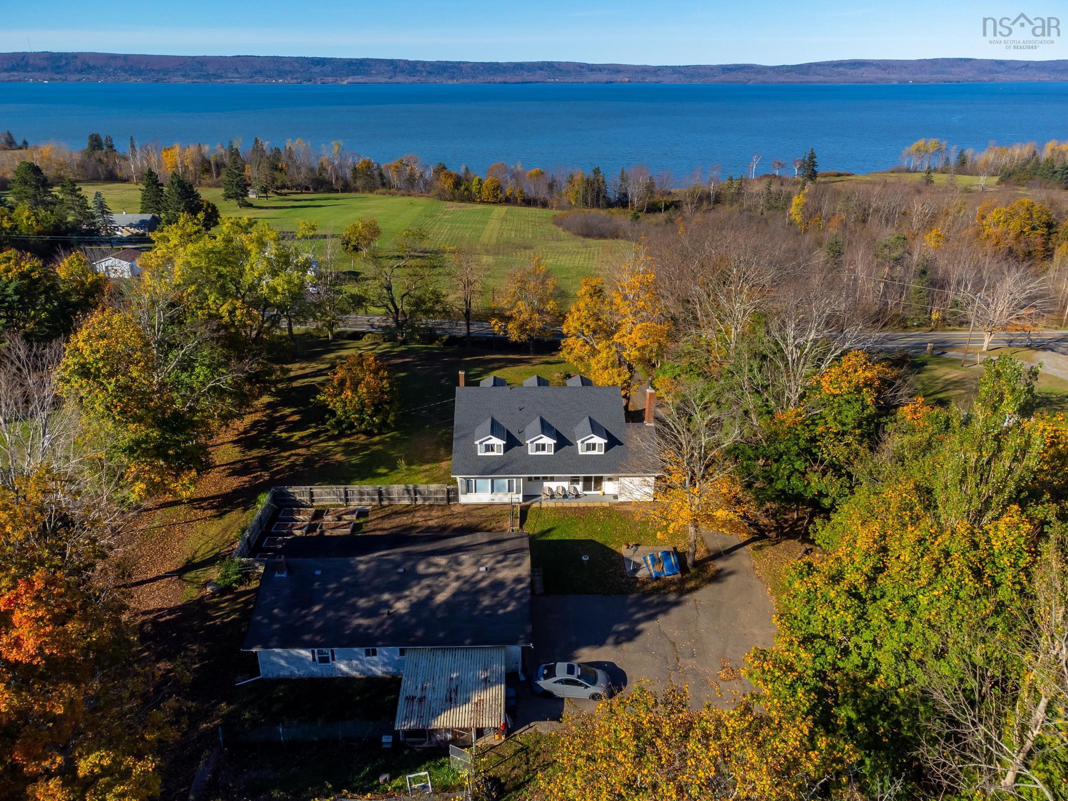 $650,000.00: 428 Highway 1, Deep Brook