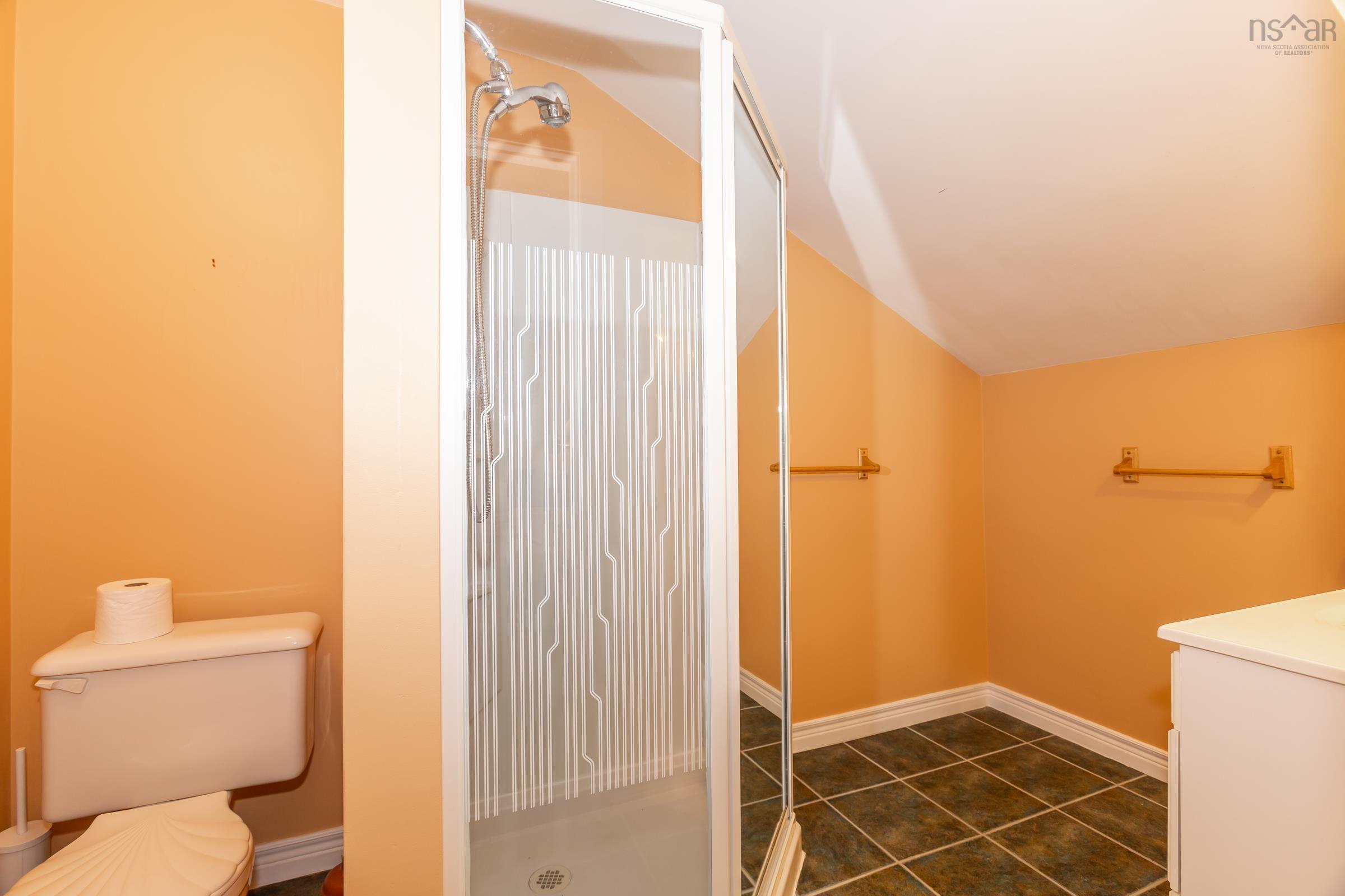 $650,000.00: 428 Highway 1, Deep Brook
