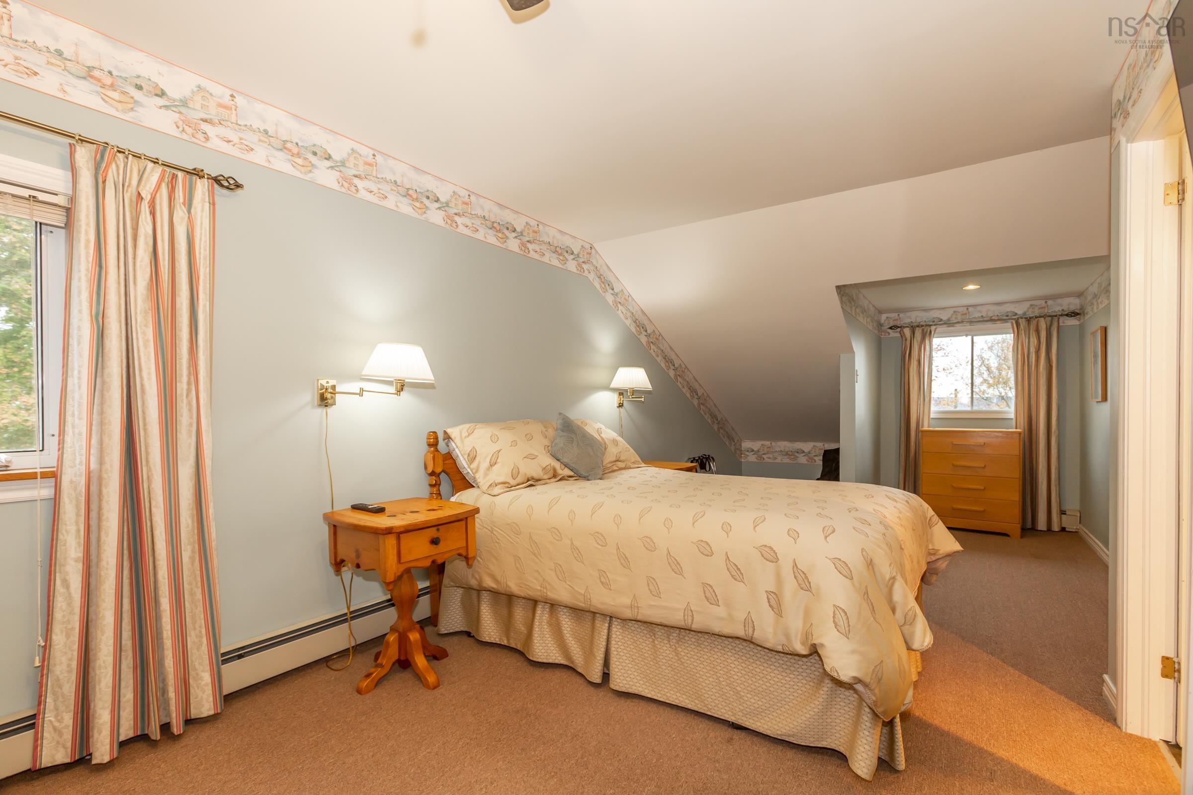 $650,000.00: 428 Highway 1, Deep Brook