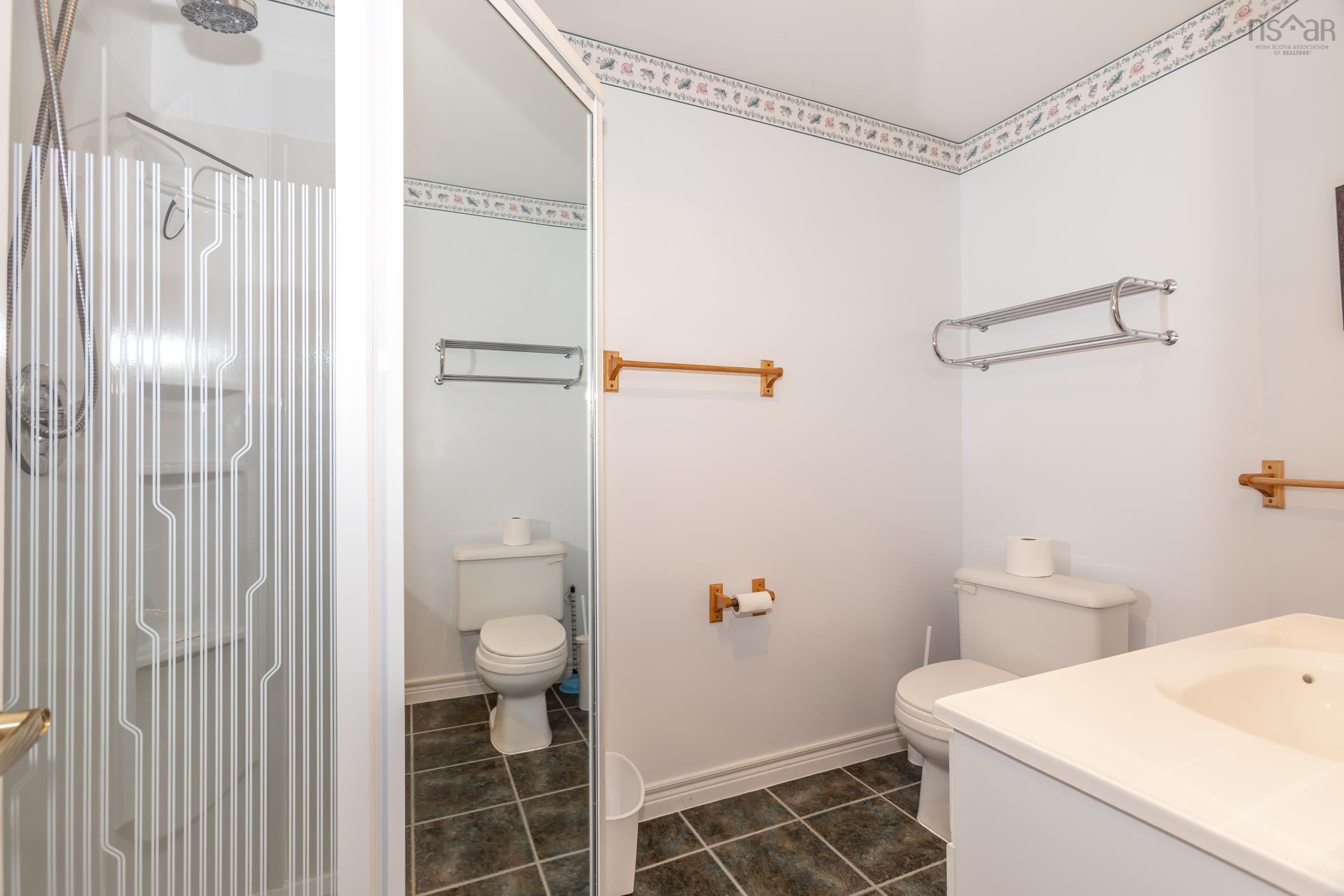 $650,000.00: 428 Highway 1, Deep Brook