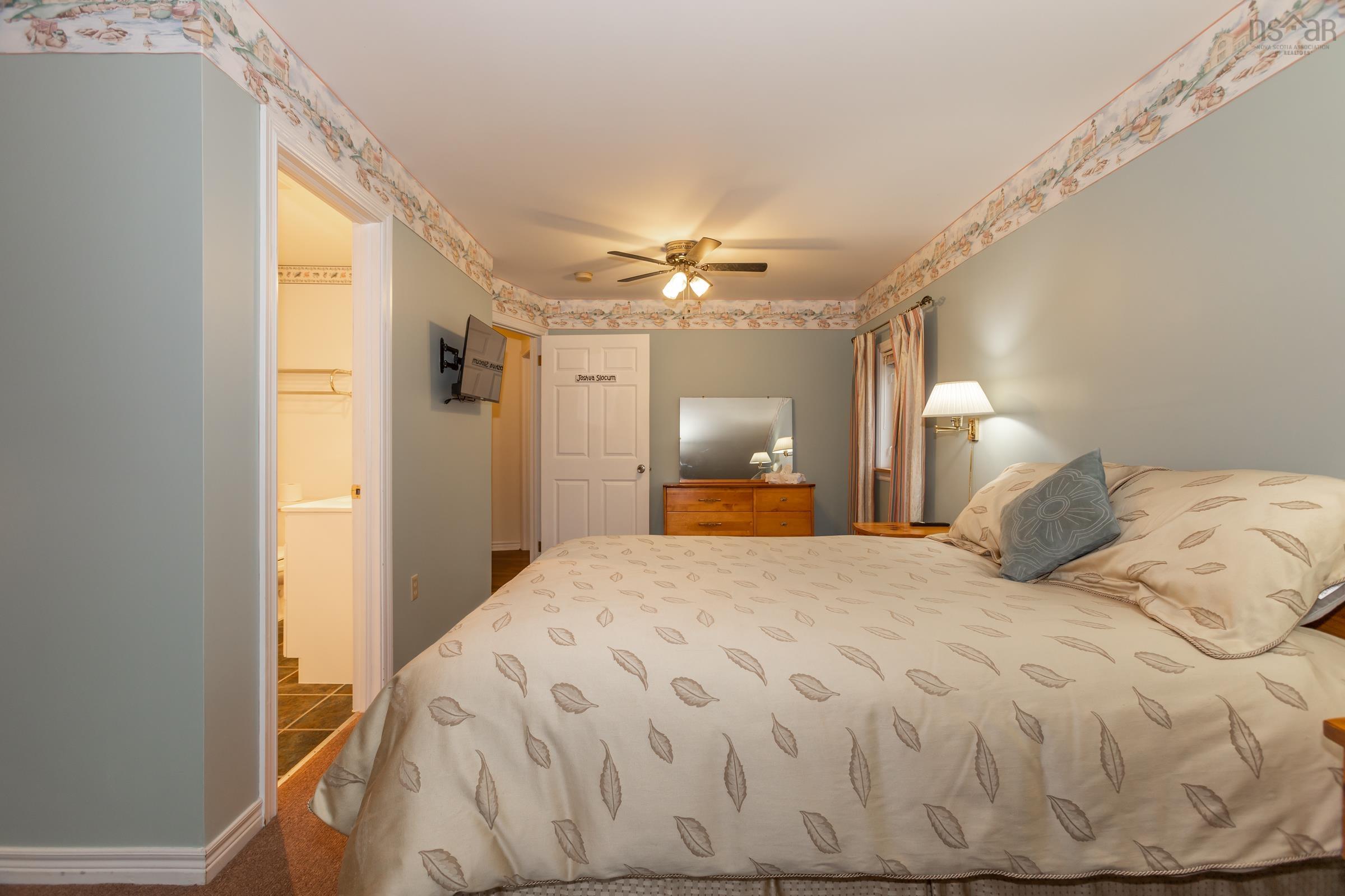 $650,000.00: 428 Highway 1, Deep Brook