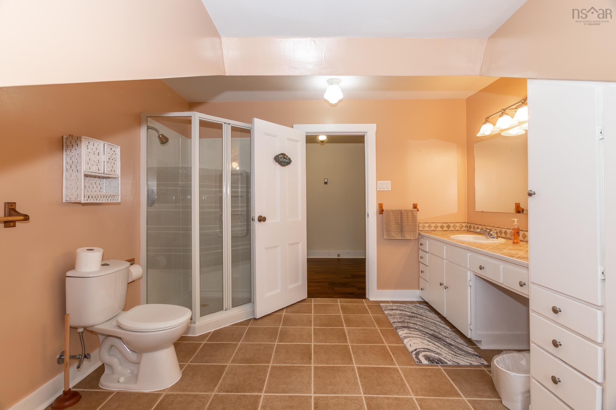 $650,000.00: 428 Highway 1, Deep Brook