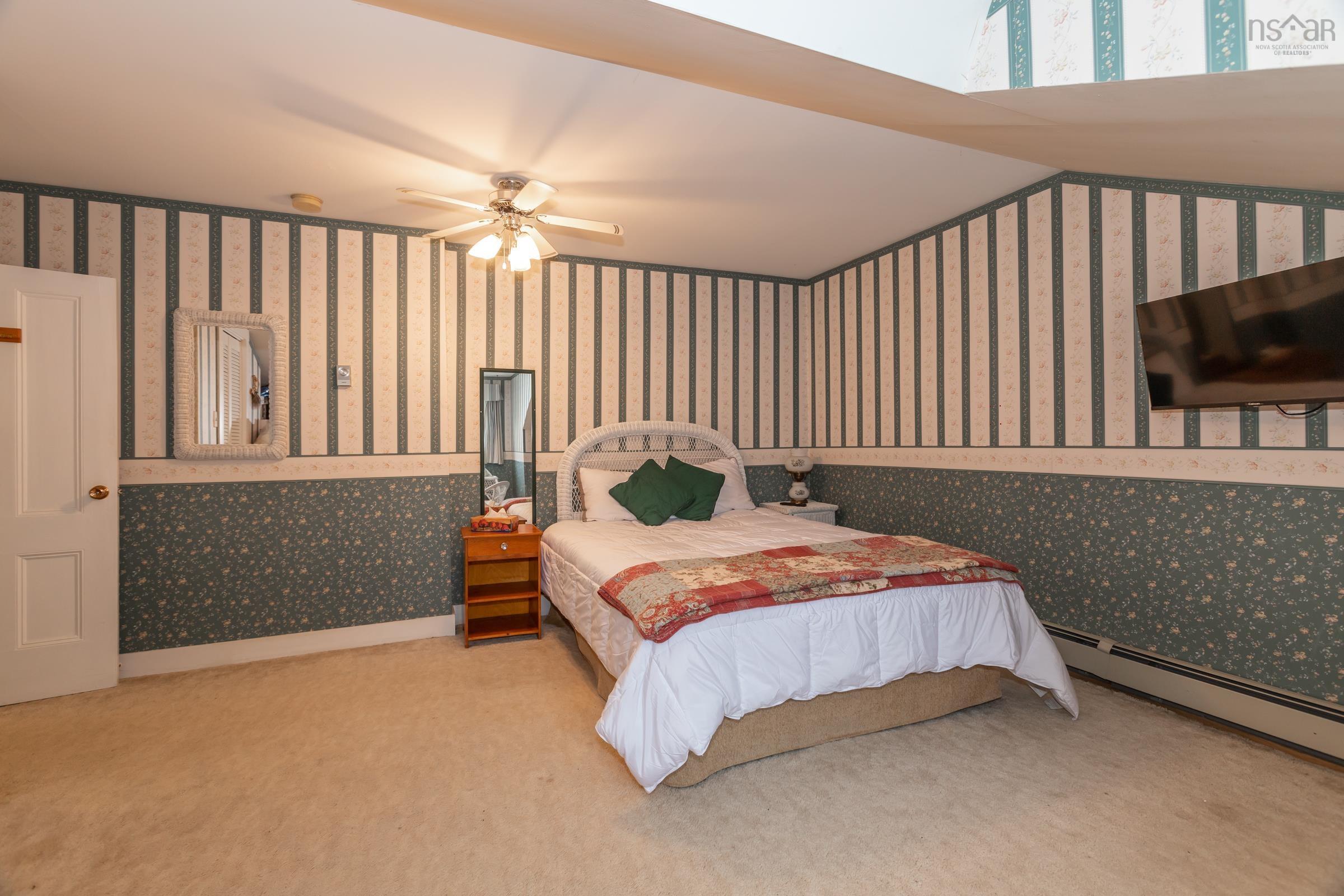 $650,000.00: 428 Highway 1, Deep Brook