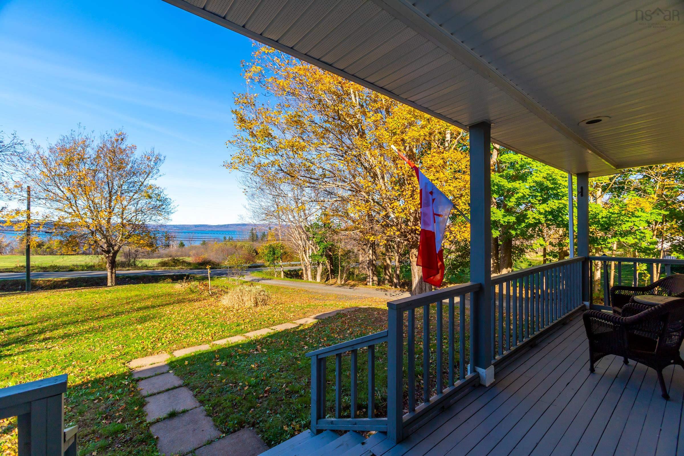 $650,000.00: 428 Highway 1, Deep Brook