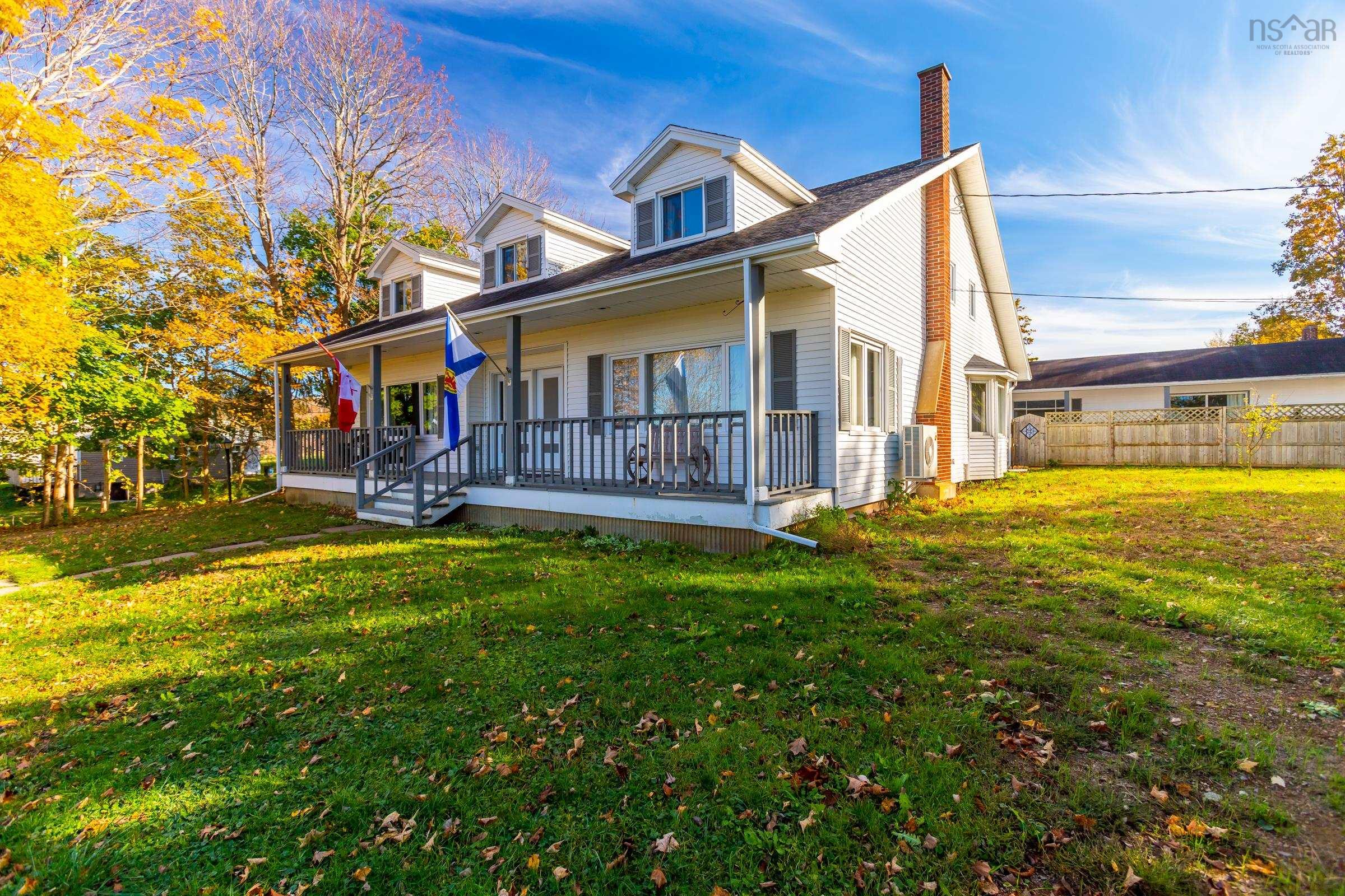 $650,000.00: 428 Highway 1, Deep Brook