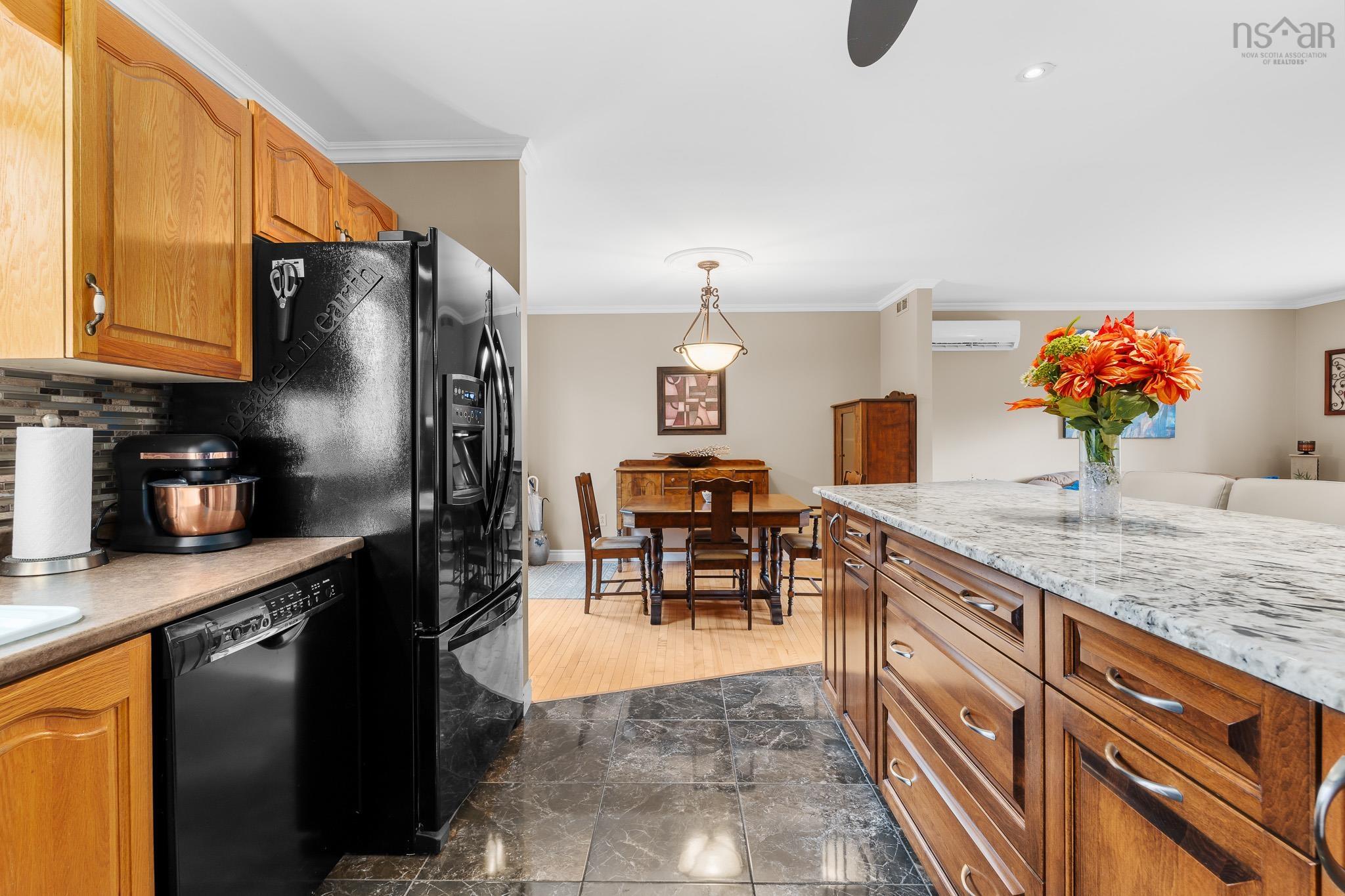 $694,900.00: 8 Cumberland Way, Windsor Junction