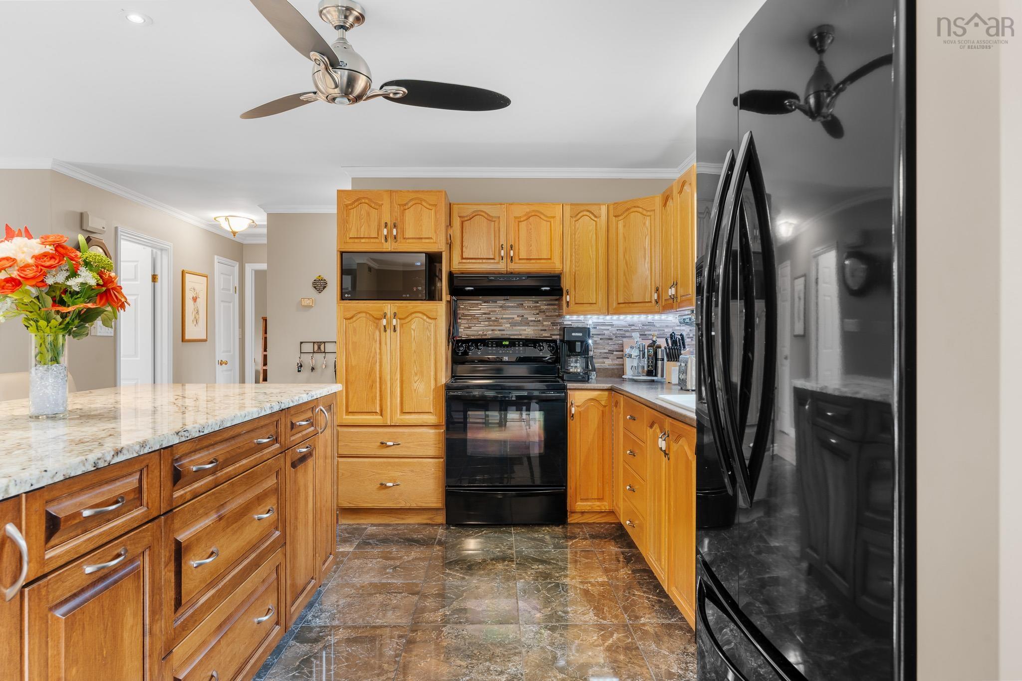 $694,900.00: 8 Cumberland Way, Windsor Junction