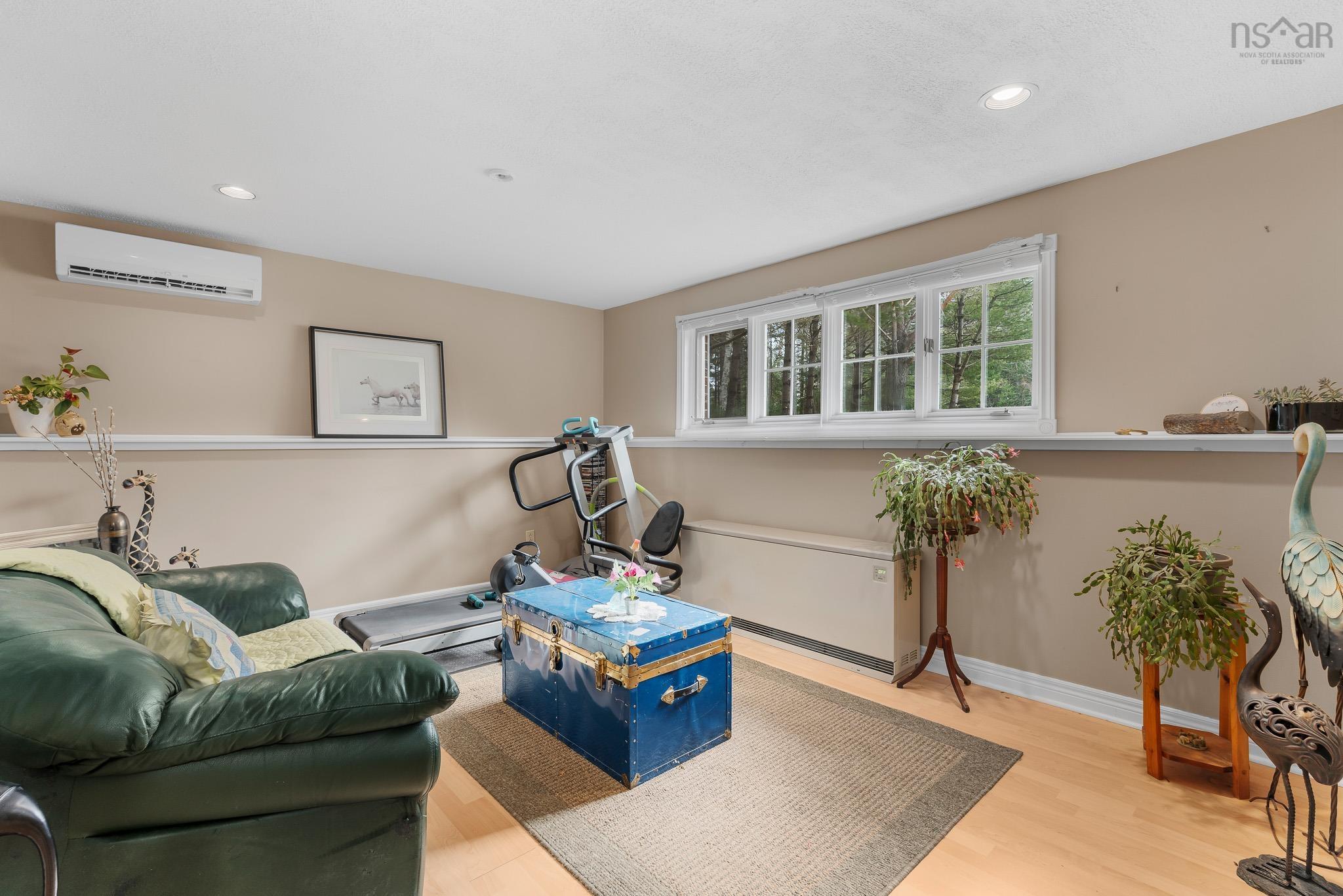 $694,900.00: 8 Cumberland Way, Windsor Junction