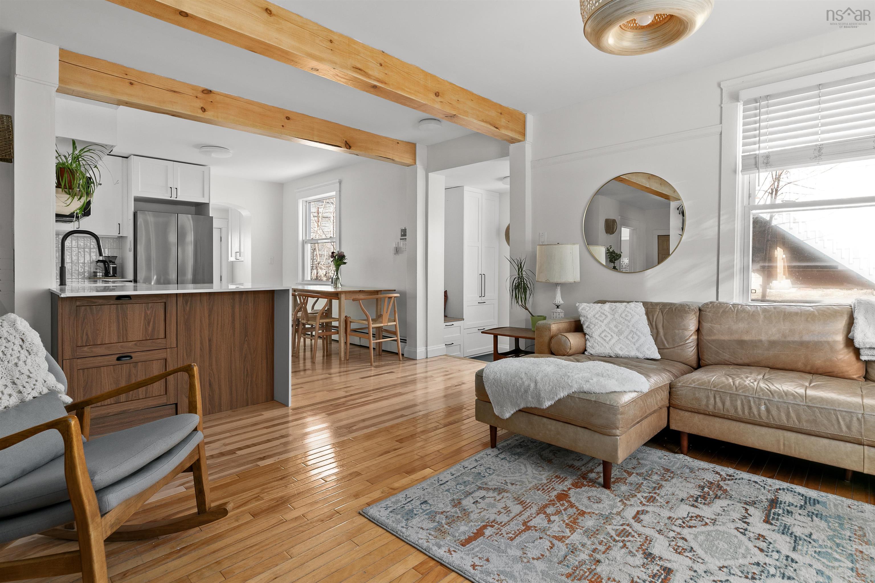 $949,500.00: 5515-5519 Hennessey Place, Halifax
