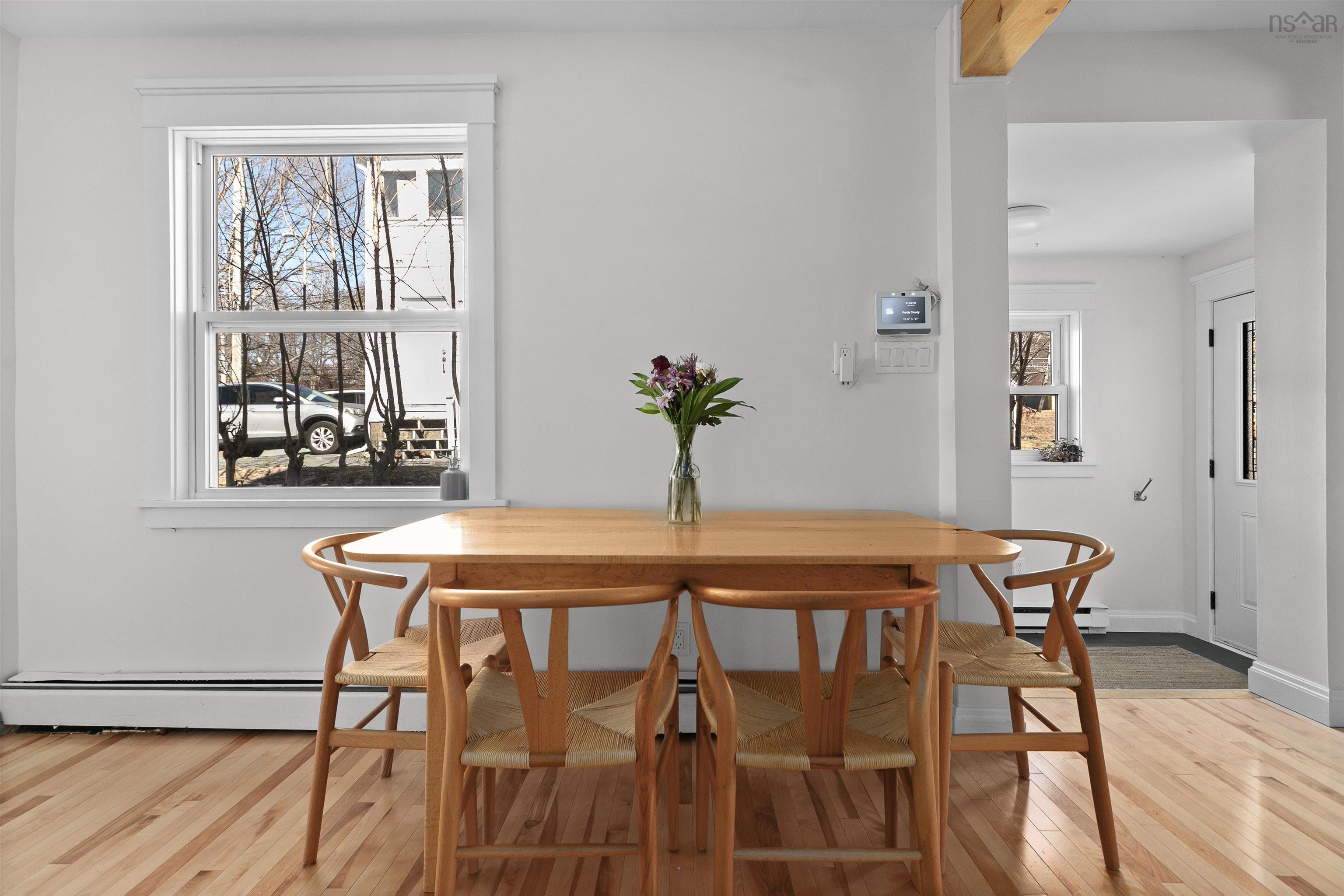 $949,500.00: 5515-5519 Hennessey Place, Halifax