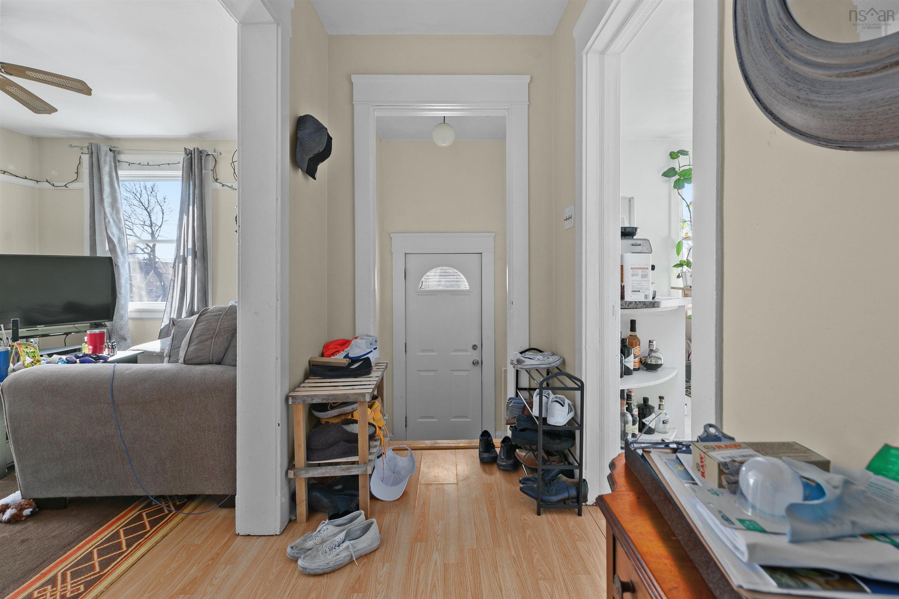 $949,500.00: 5515-5519 Hennessey Place, Halifax