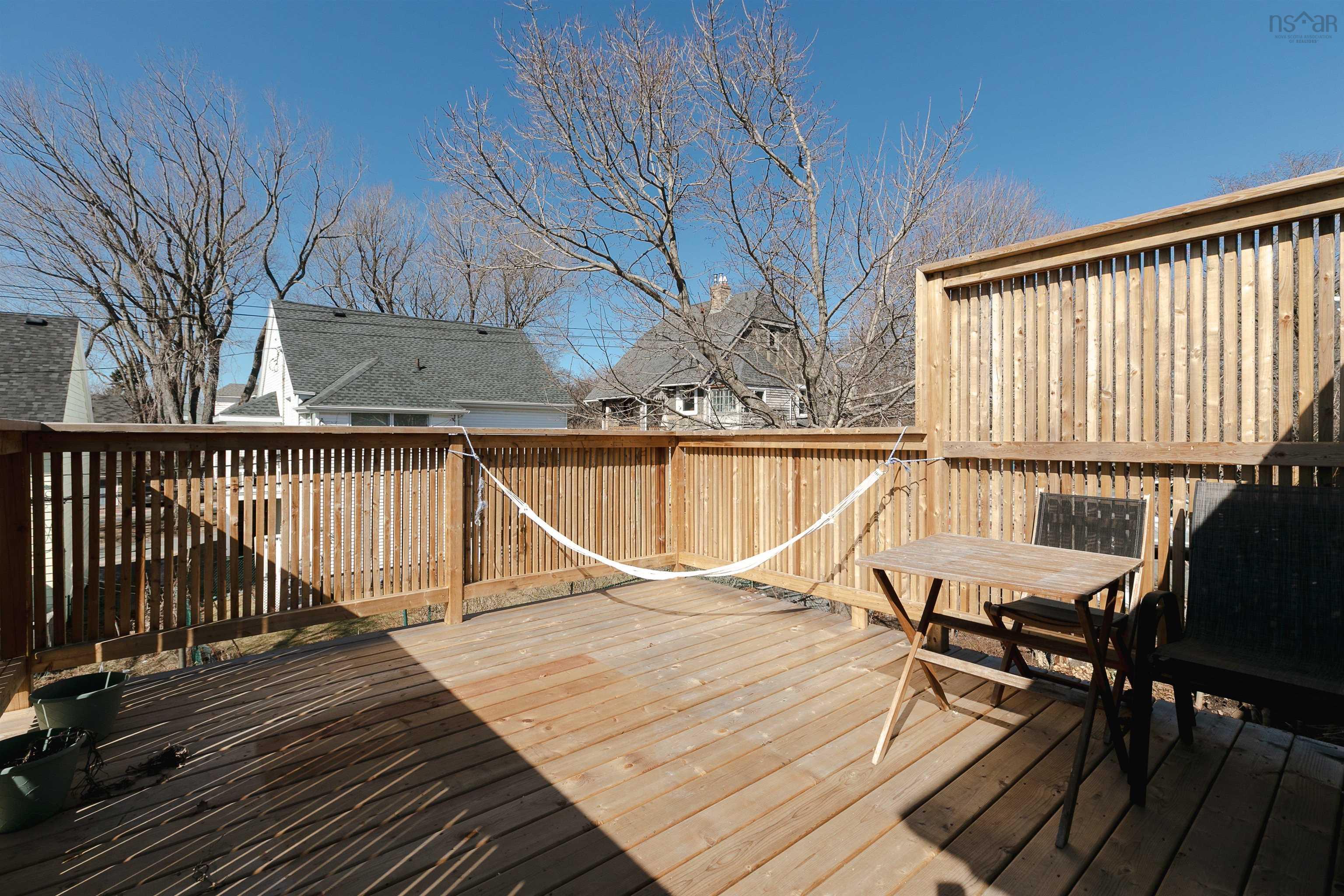 $949,500.00: 5515-5519 Hennessey Place, Halifax