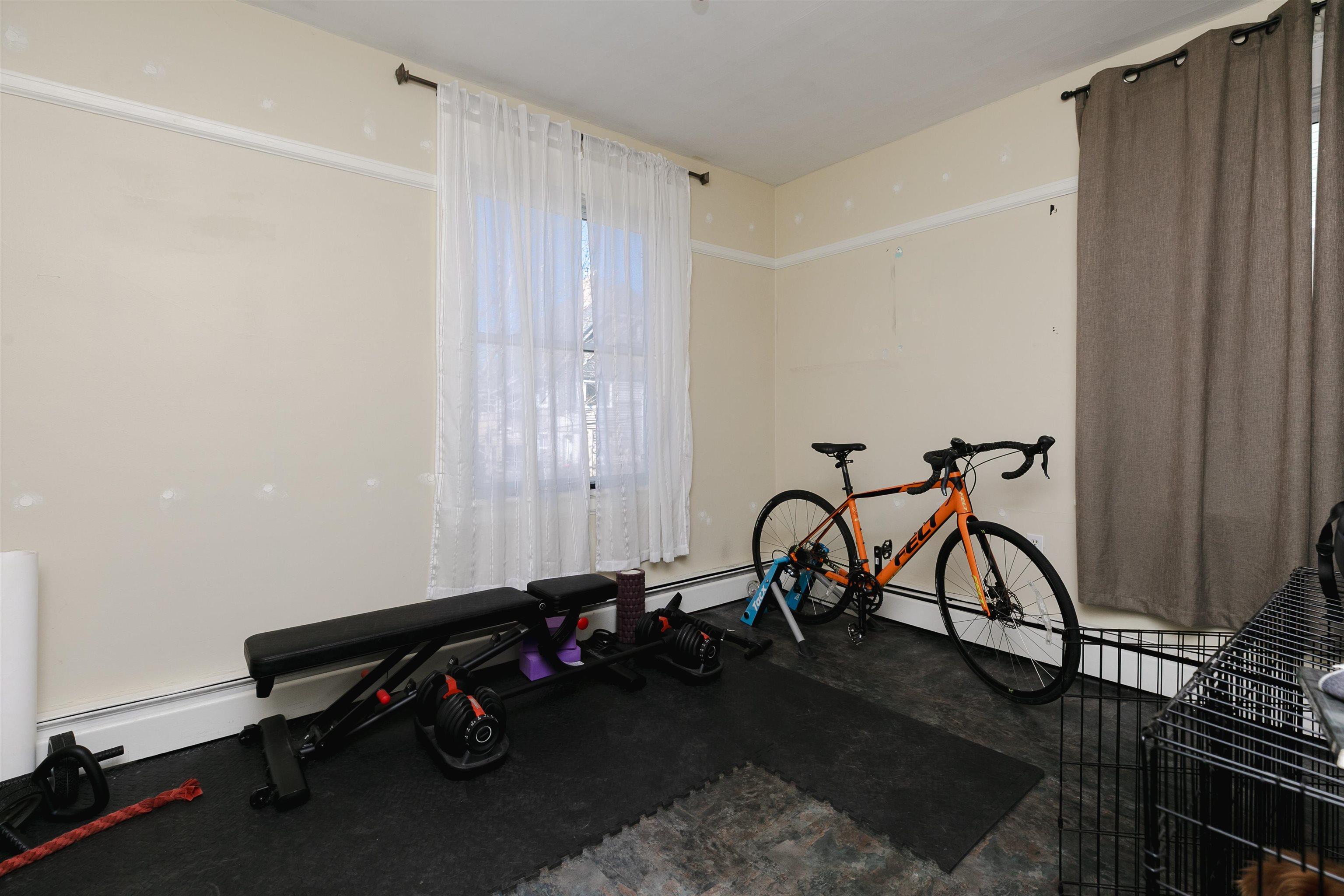 $949,500.00: 5515-5519 Hennessey Place, Halifax