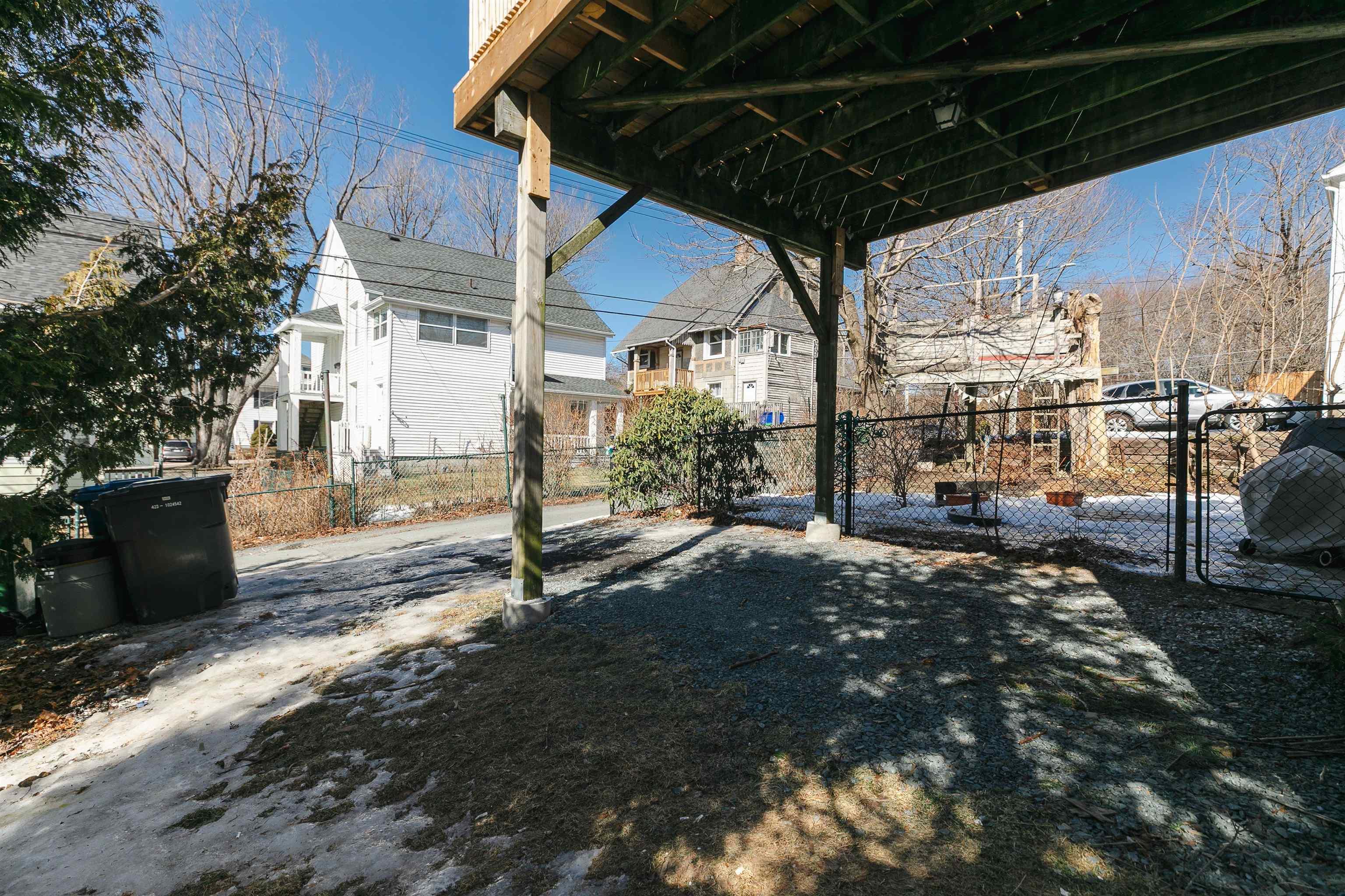$949,500.00: 5515-5519 Hennessey Place, Halifax