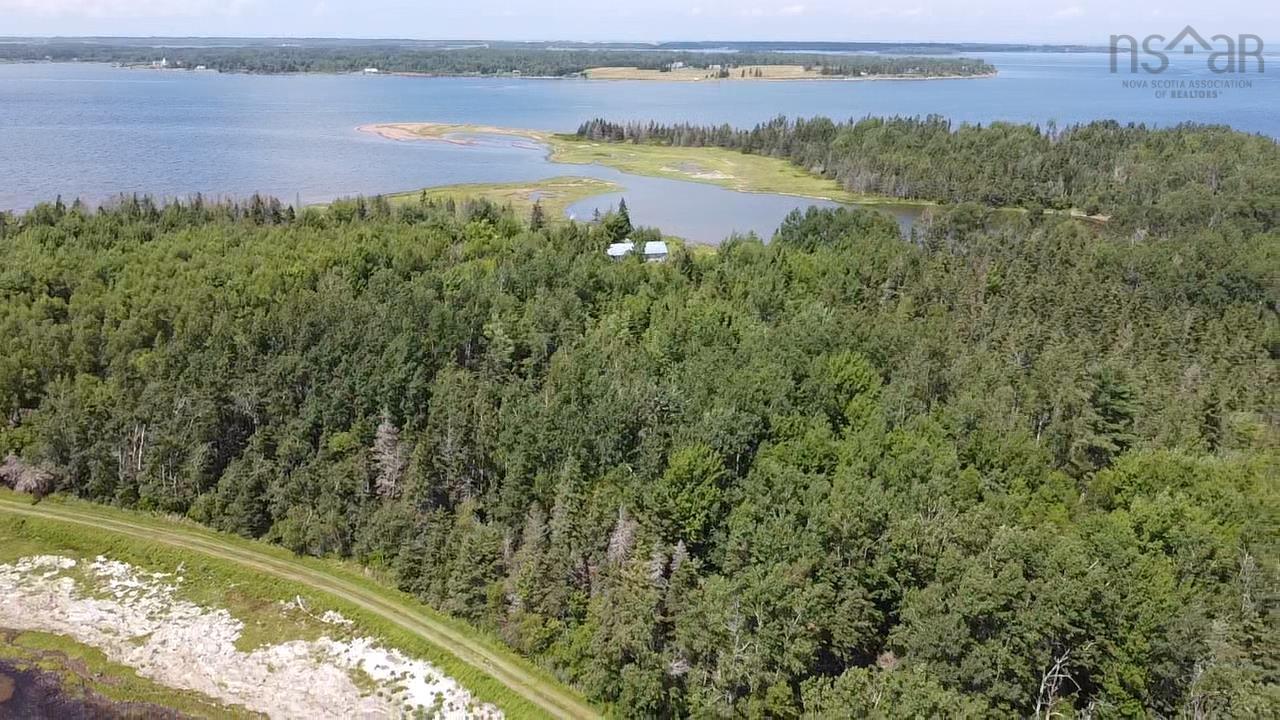 $499,999.00: 354 Horton Point Road, North Shore