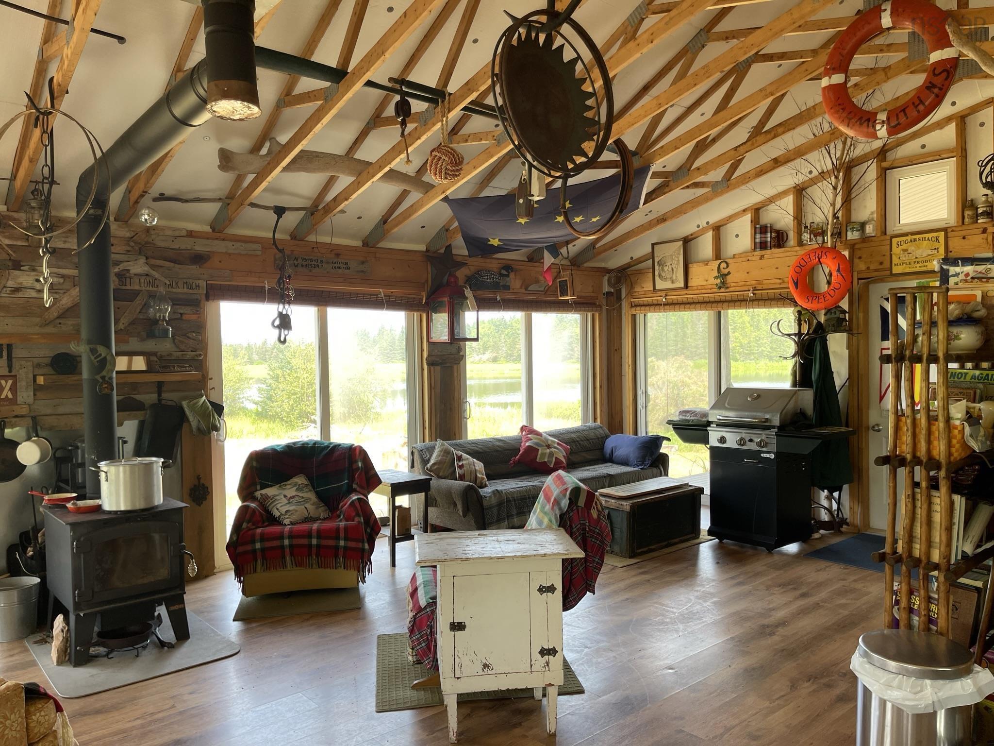 $499,999.00: 354 Horton Point Road, North Shore