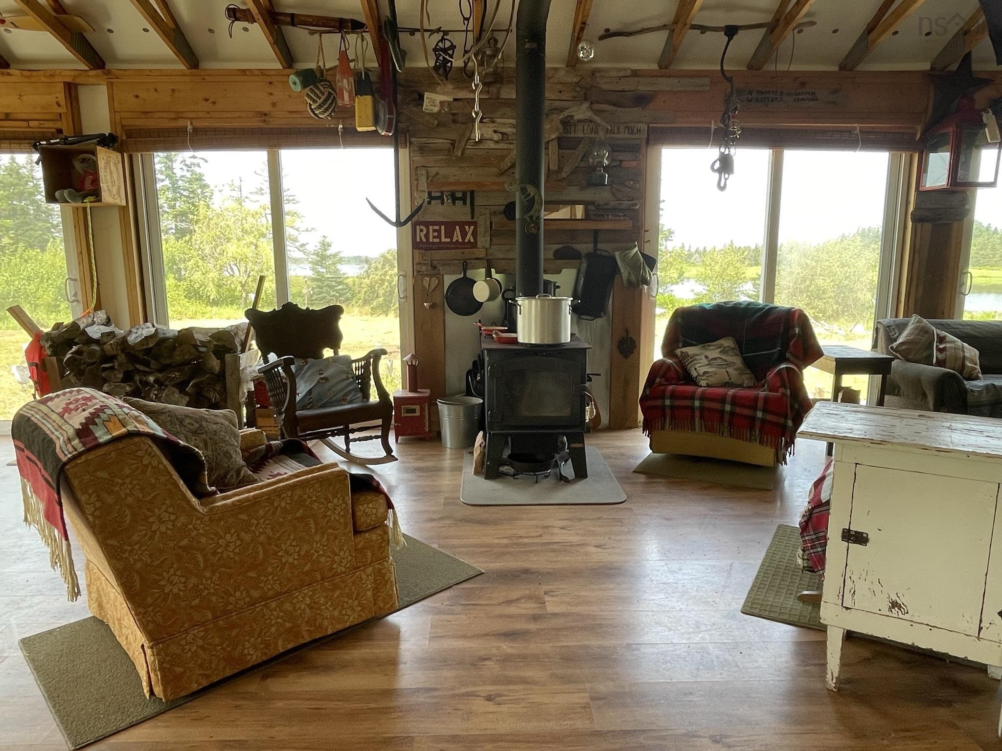 $499,999.00: 354 Horton Point Road, North Shore