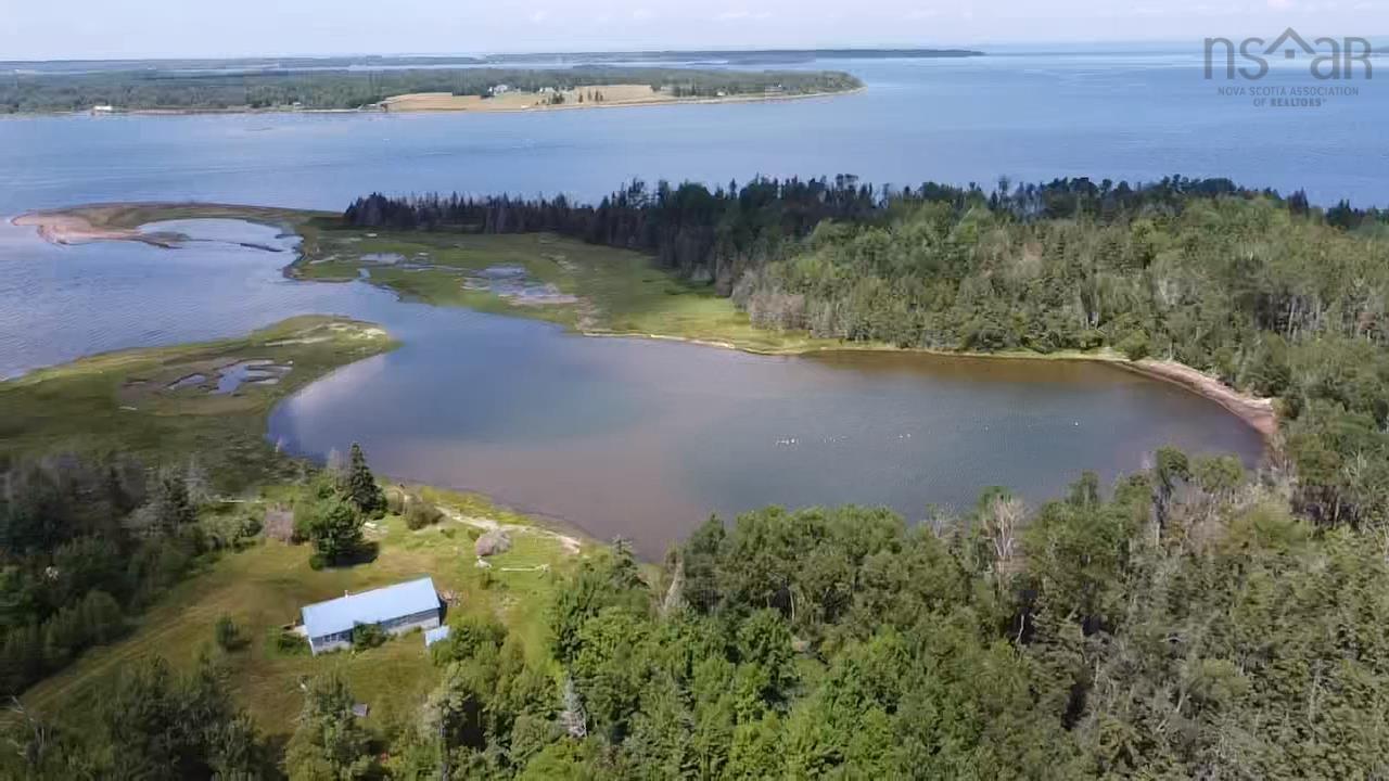 $499,999.00: 354 Horton Point Road, North Shore